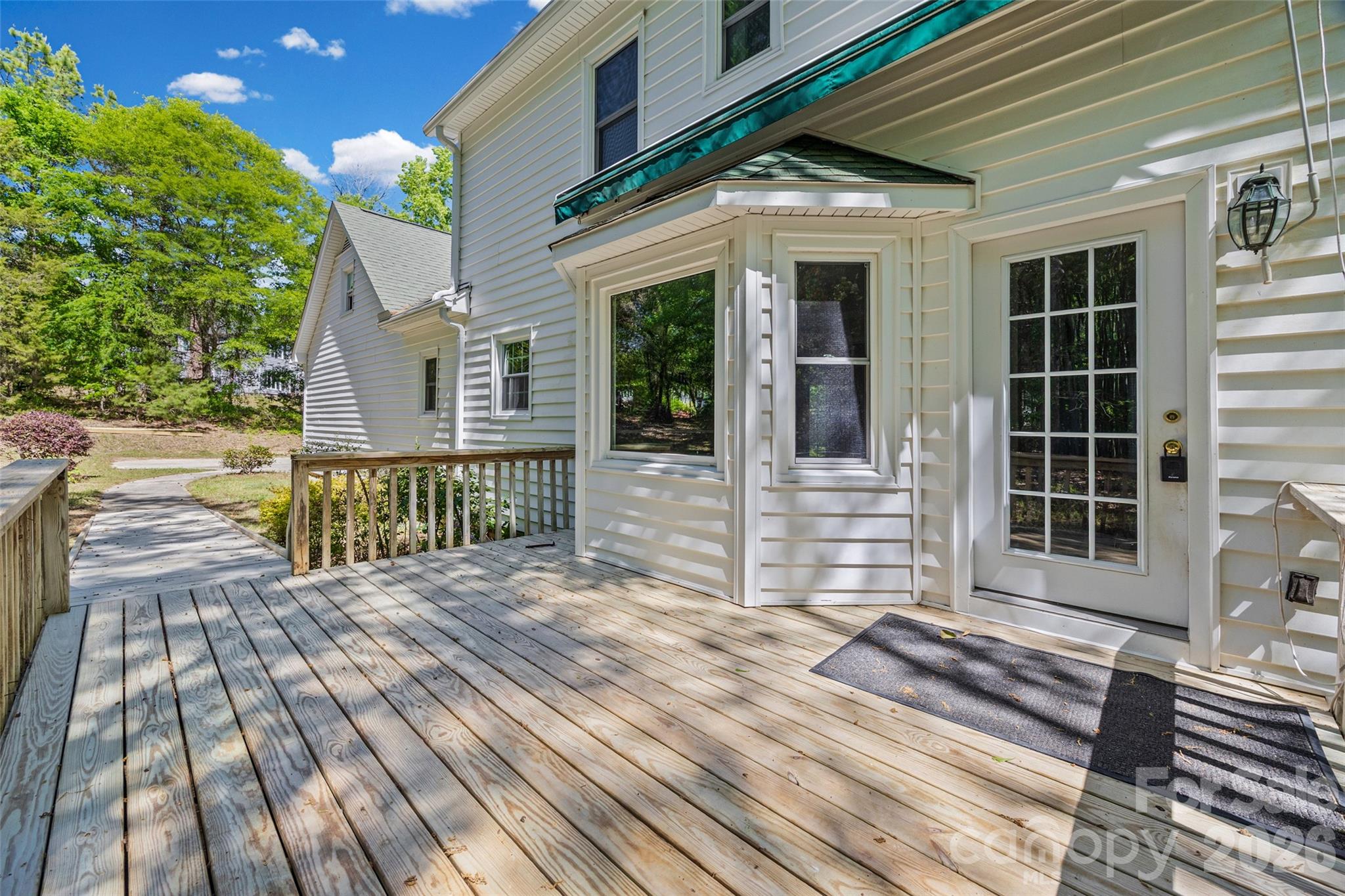 property viewer photo 31