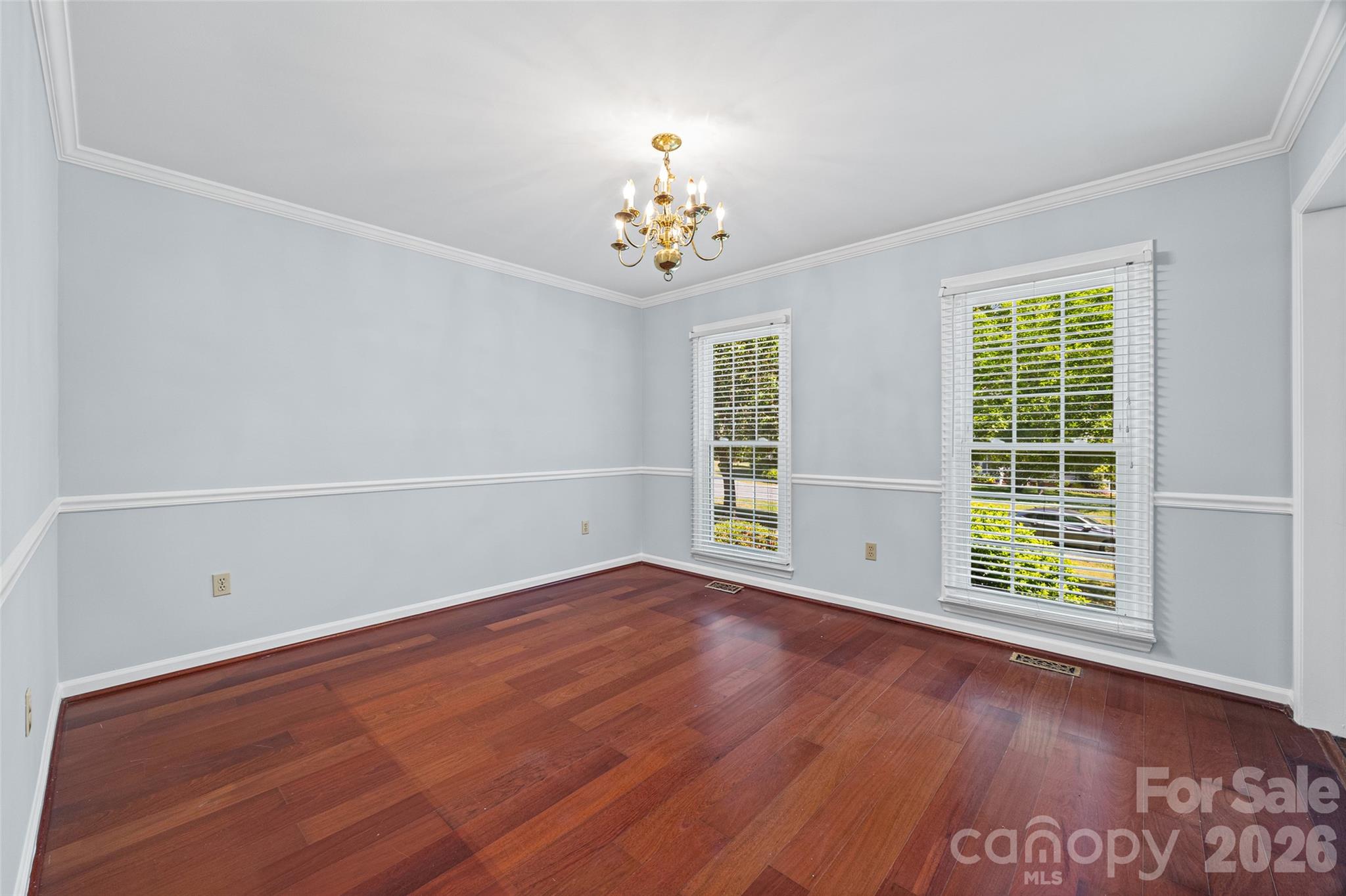 property viewer photo 5