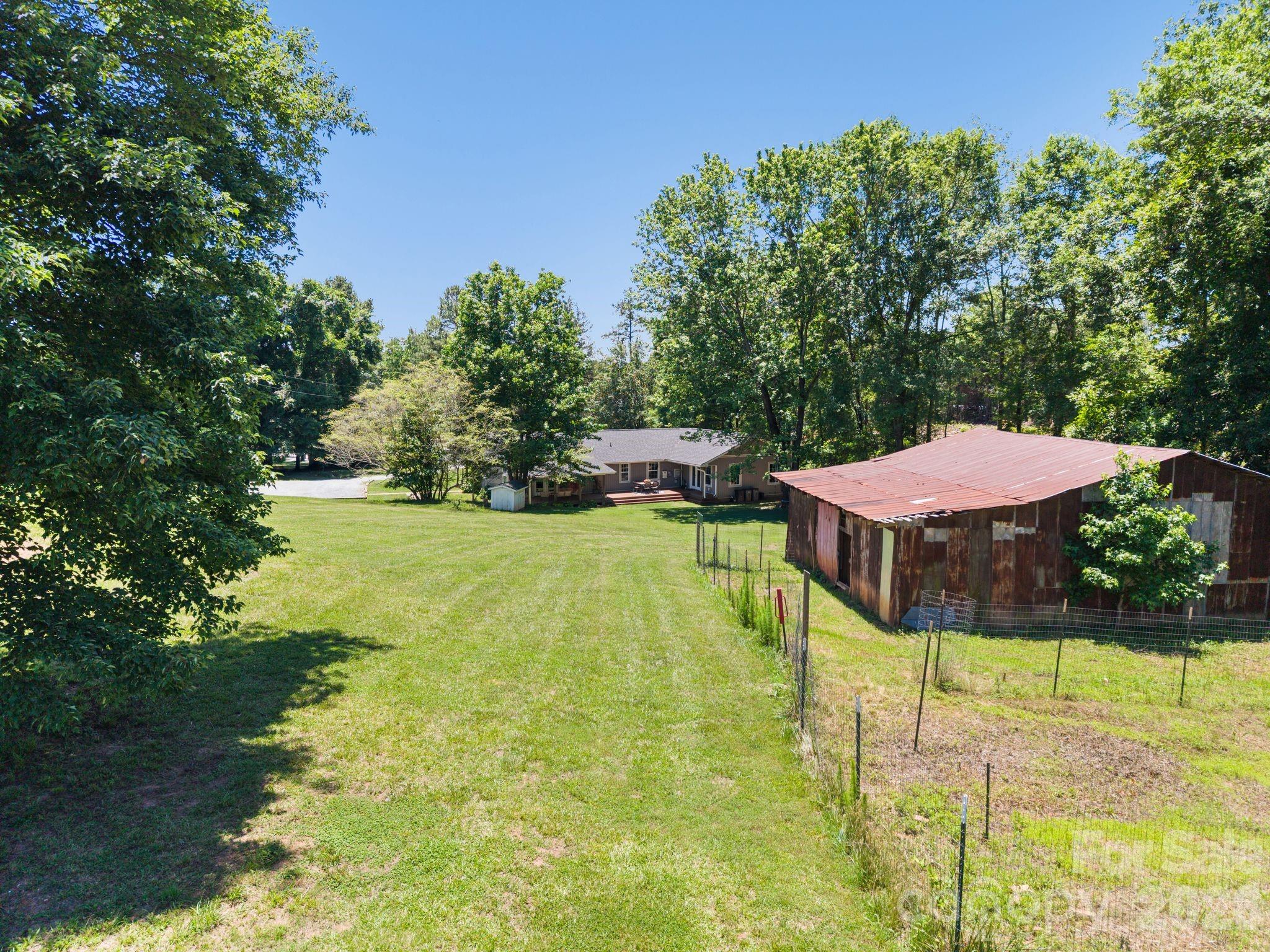 main property photo 36