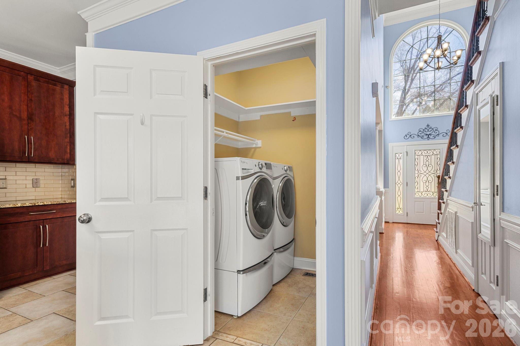 main property photo 13