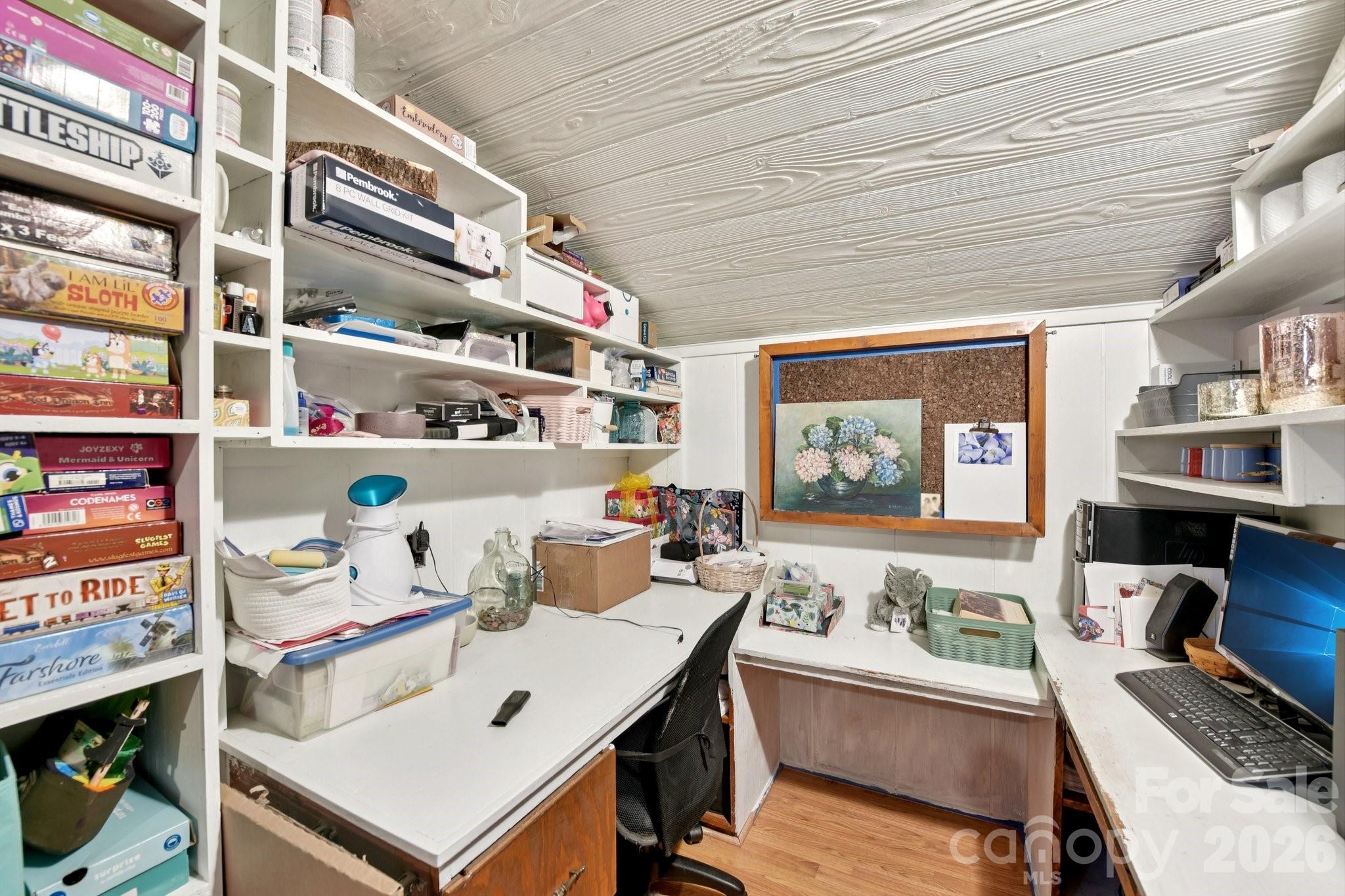 main property photo 10