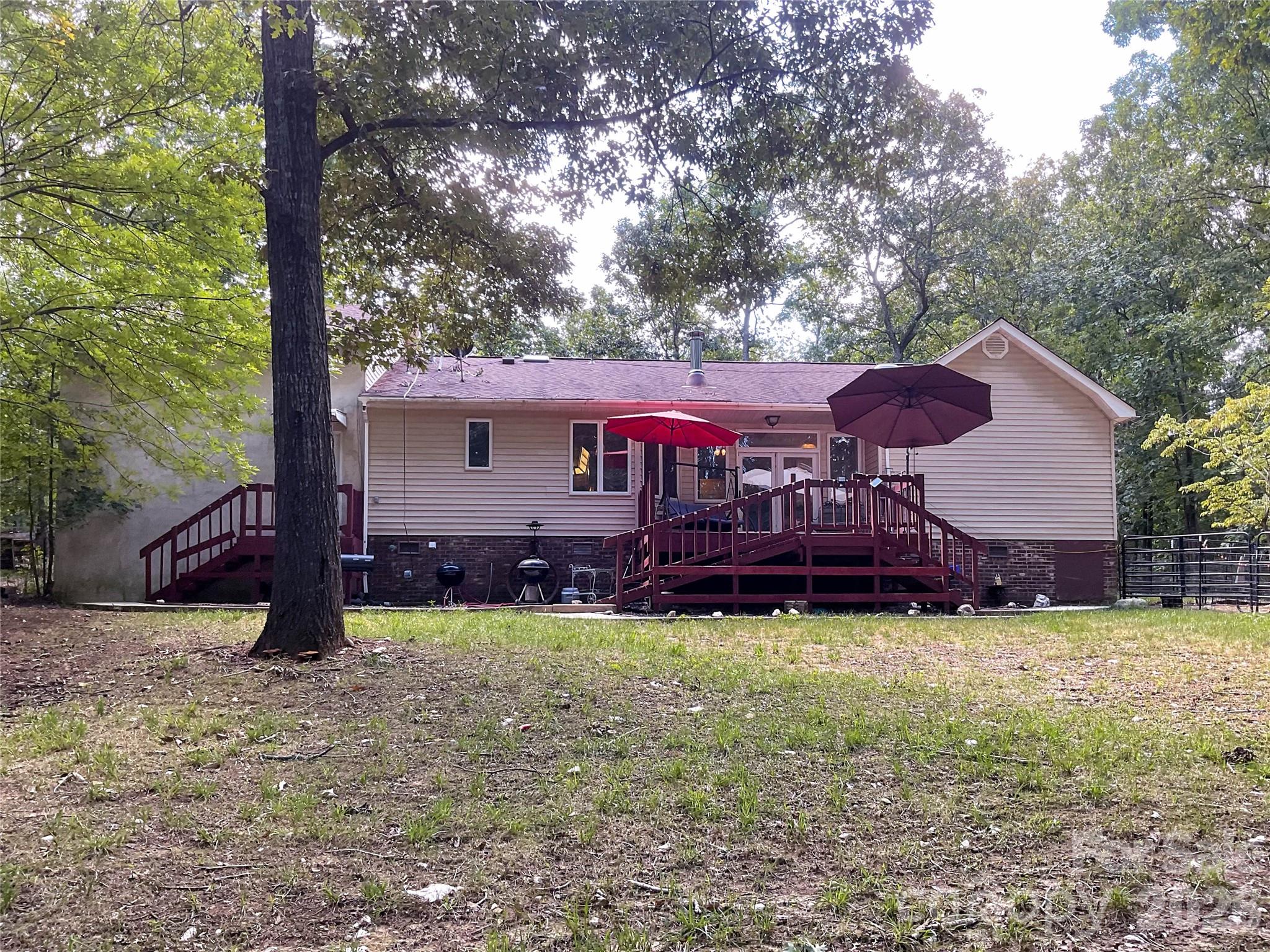 main property photo 47