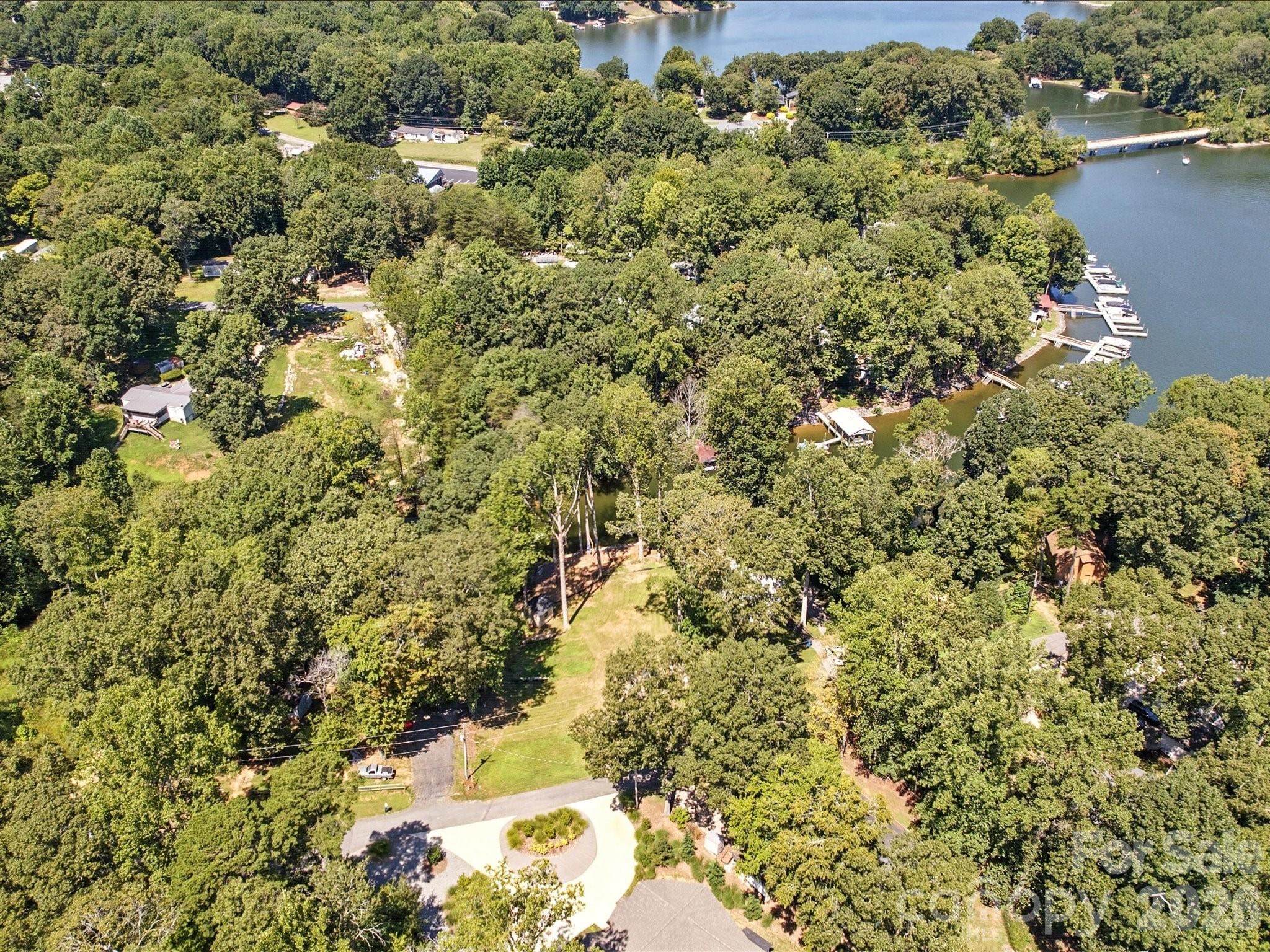 main property photo 17