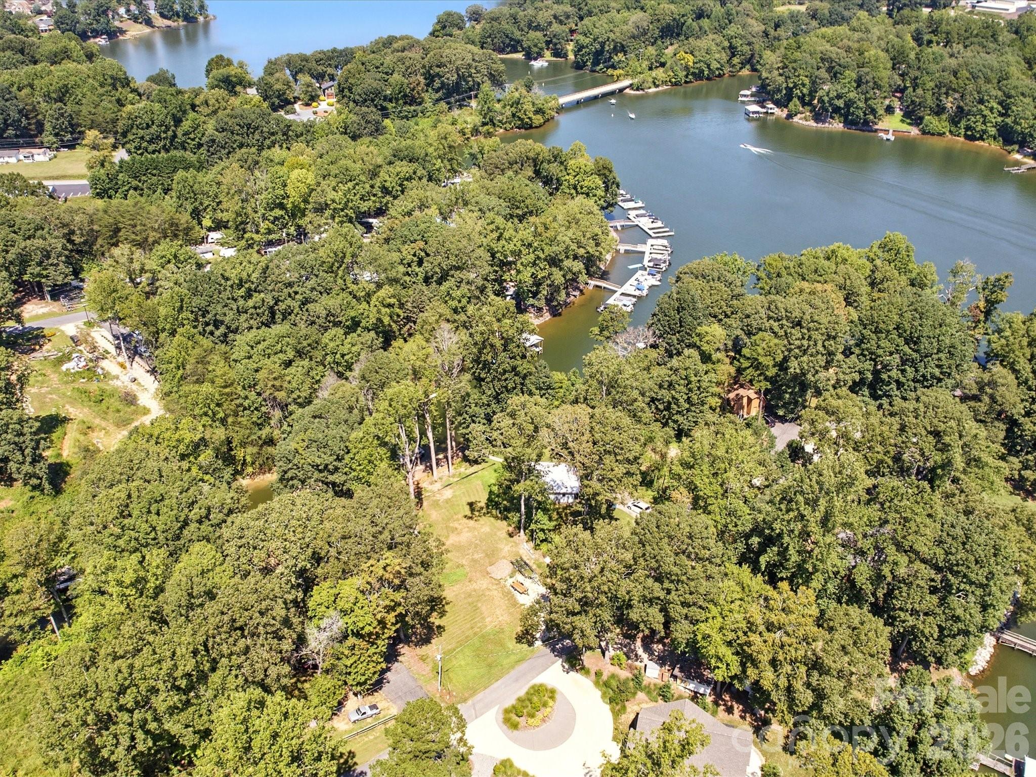 main property photo 18