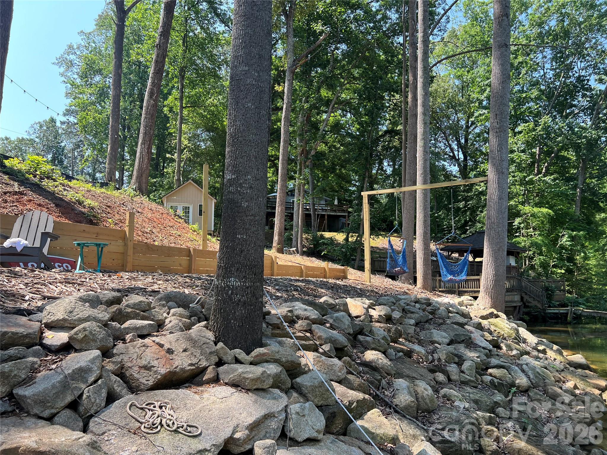 main property photo 28