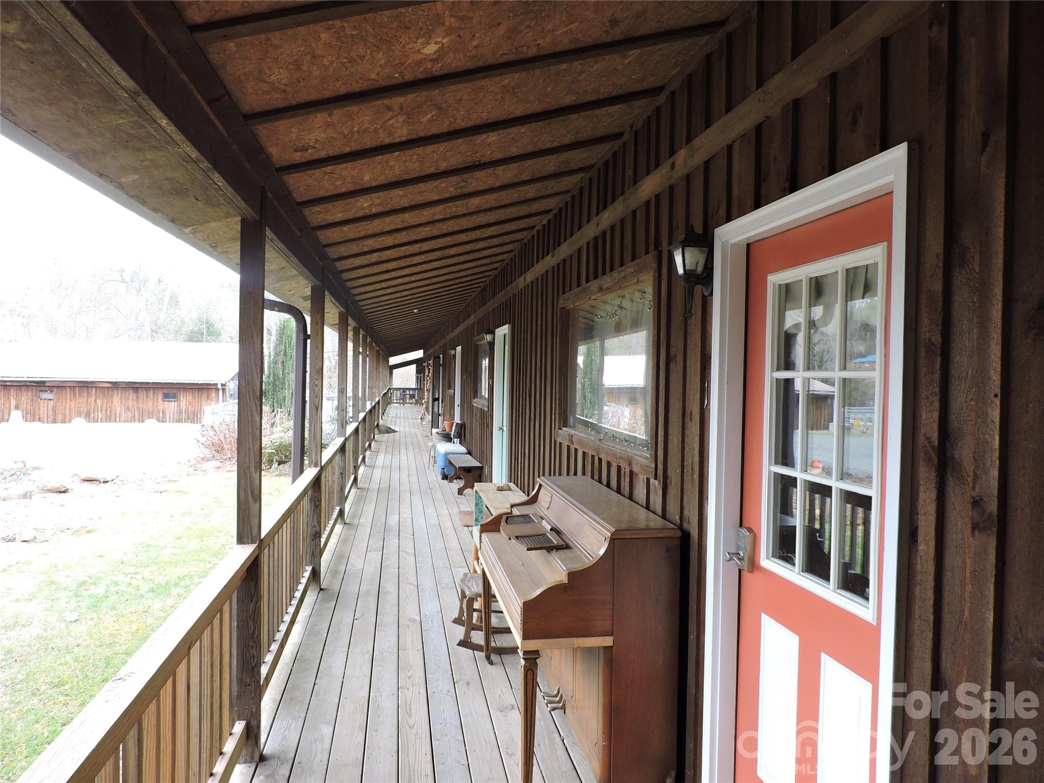 main property photo 10