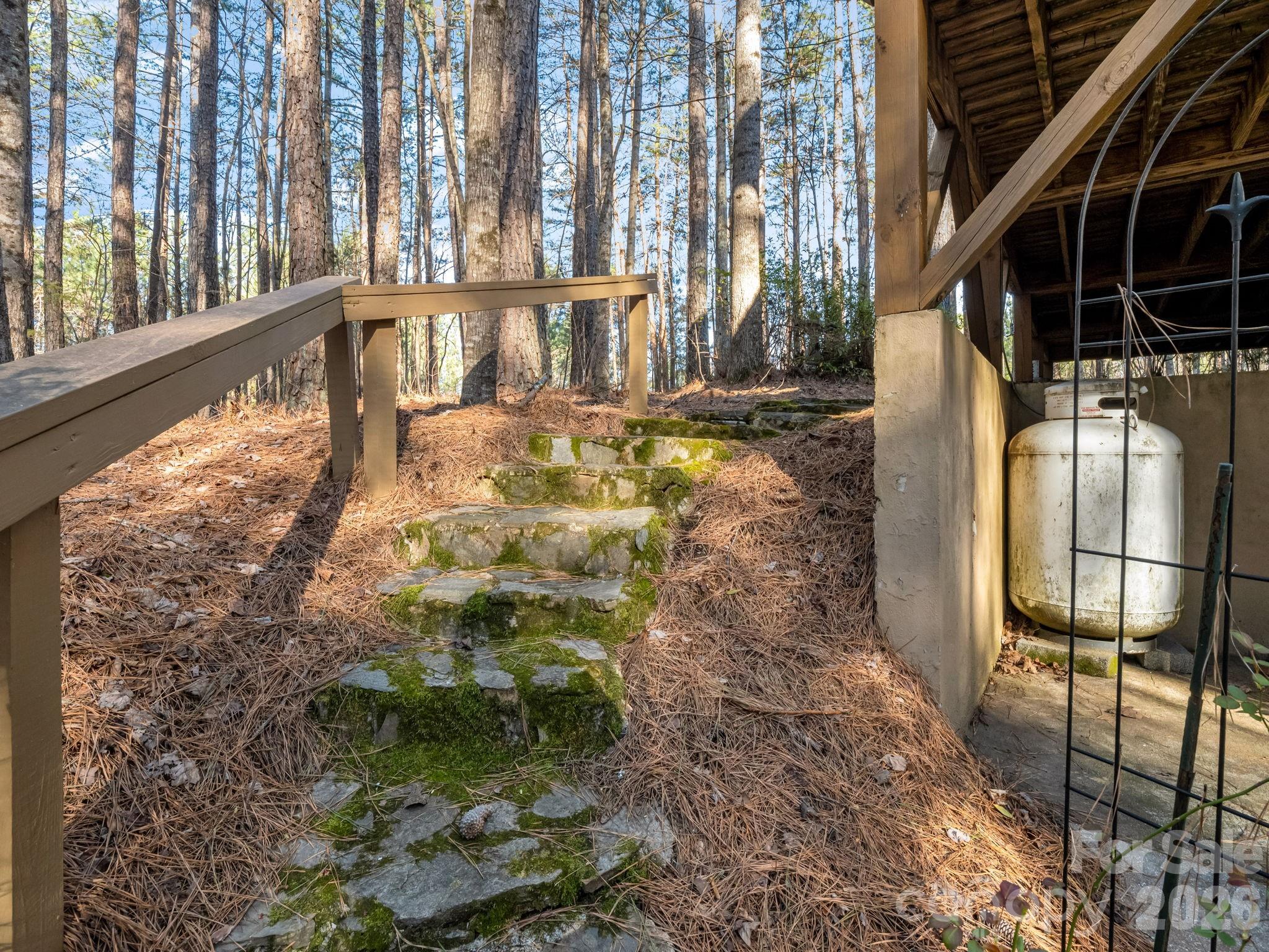 main property photo 32