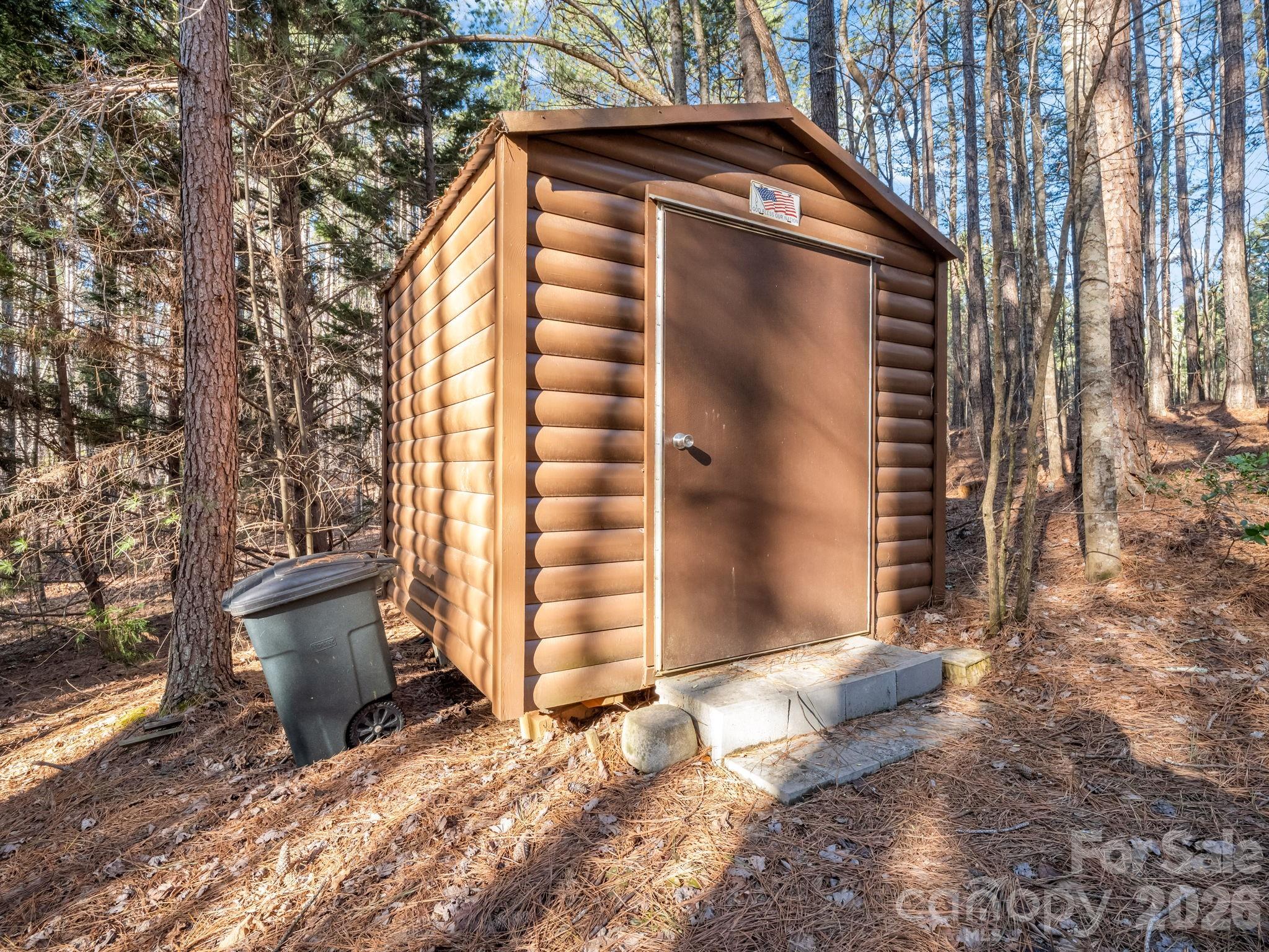 main property photo 33