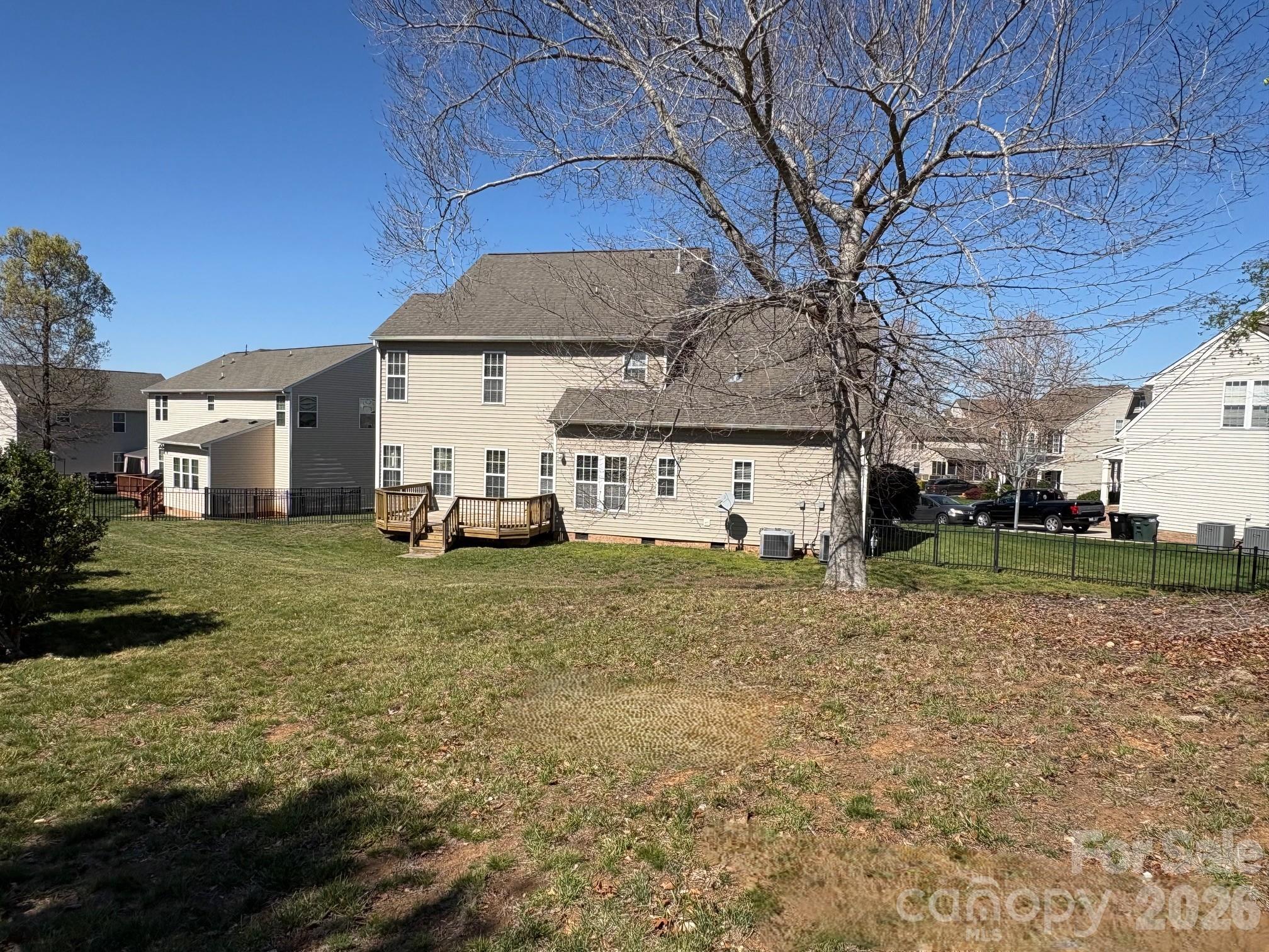 main property photo 34