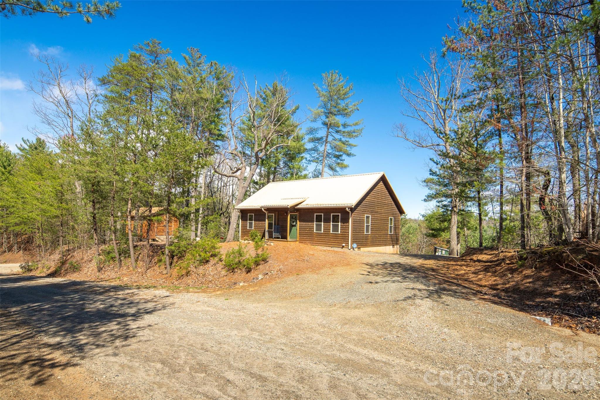 main property photo 30