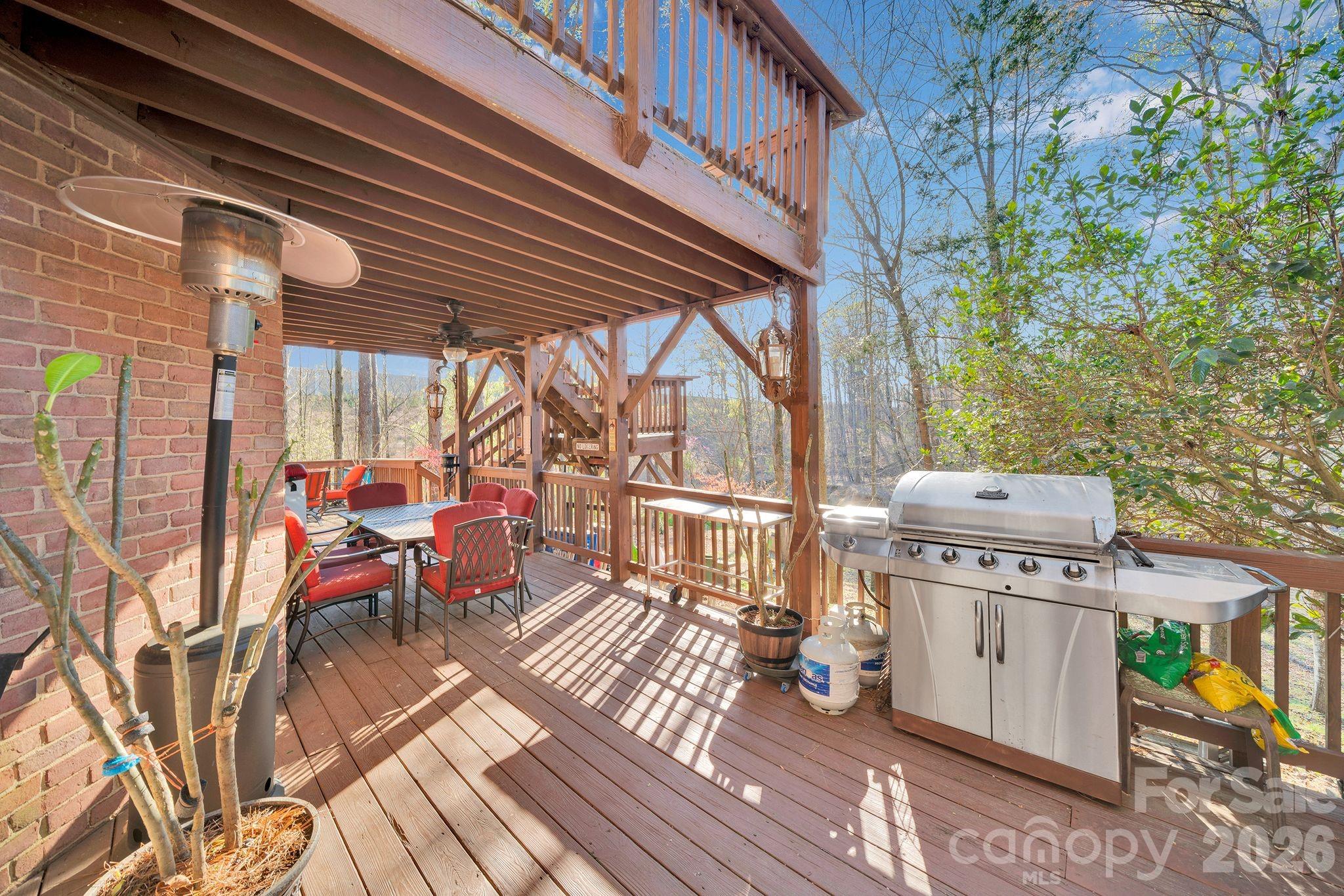 main property photo 39