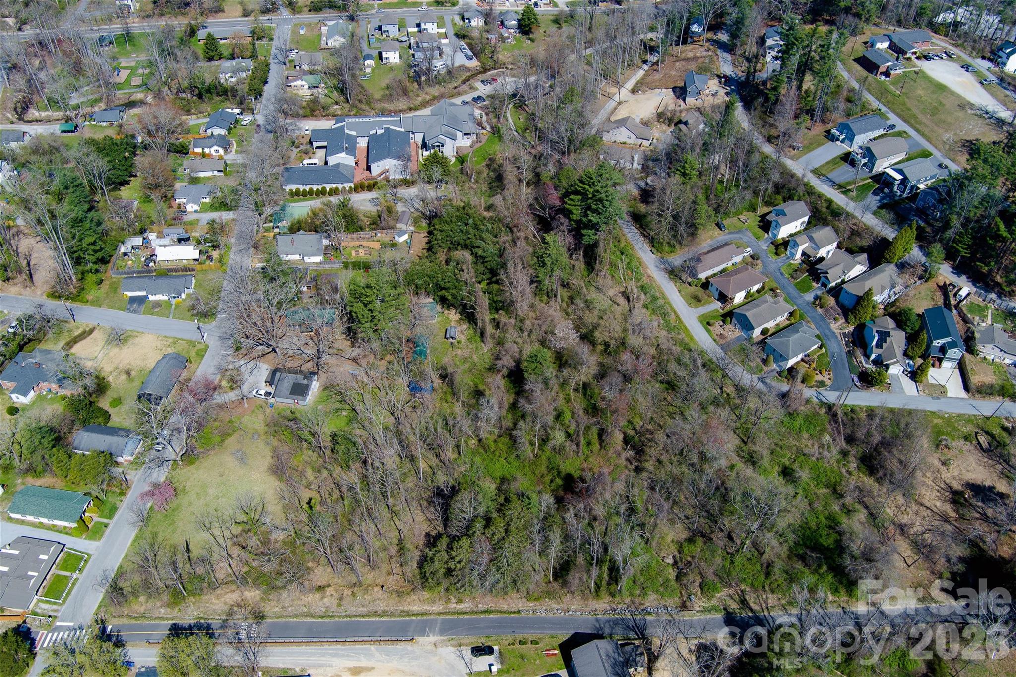 main property photo 12
