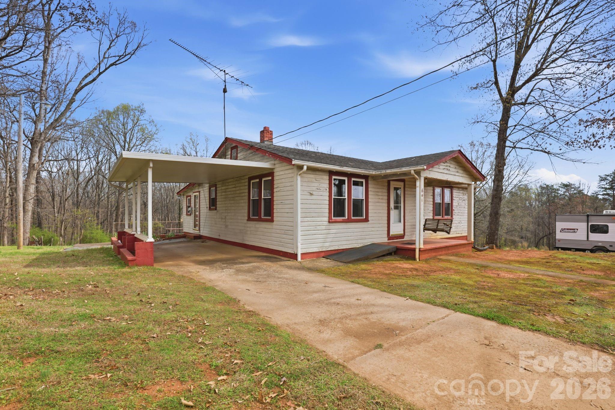 main property photo 3