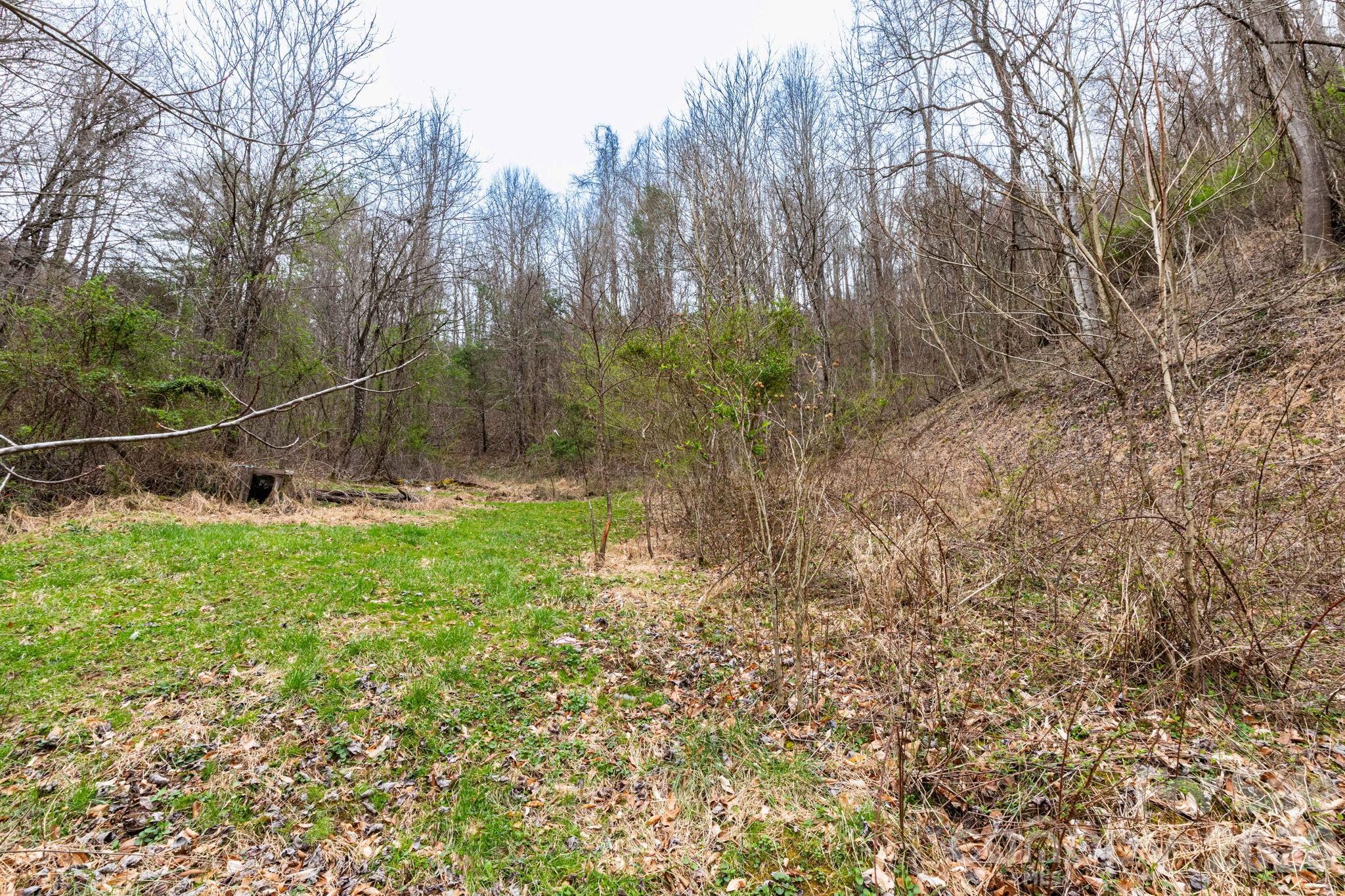 main property photo 23