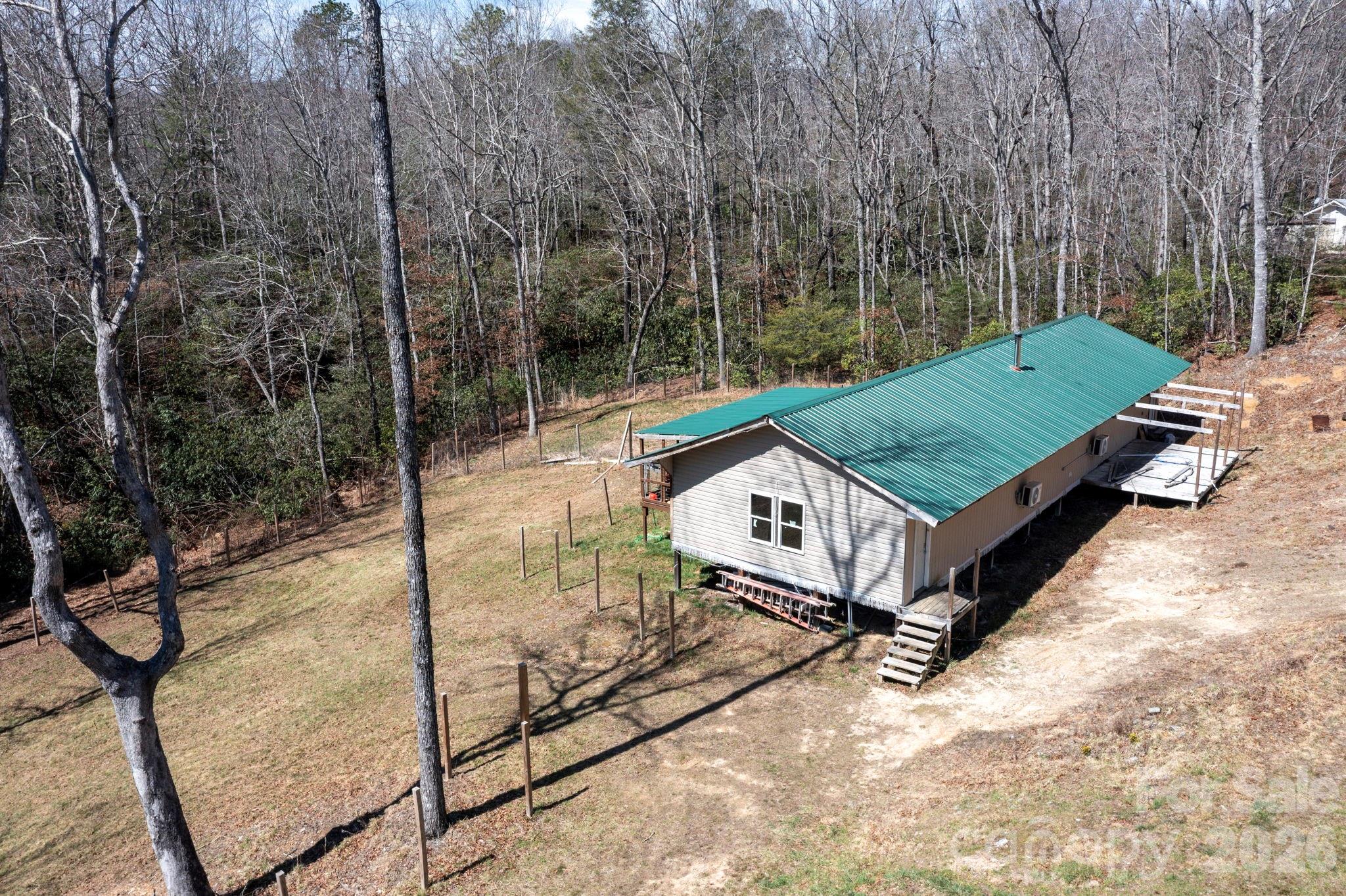 main property photo 25