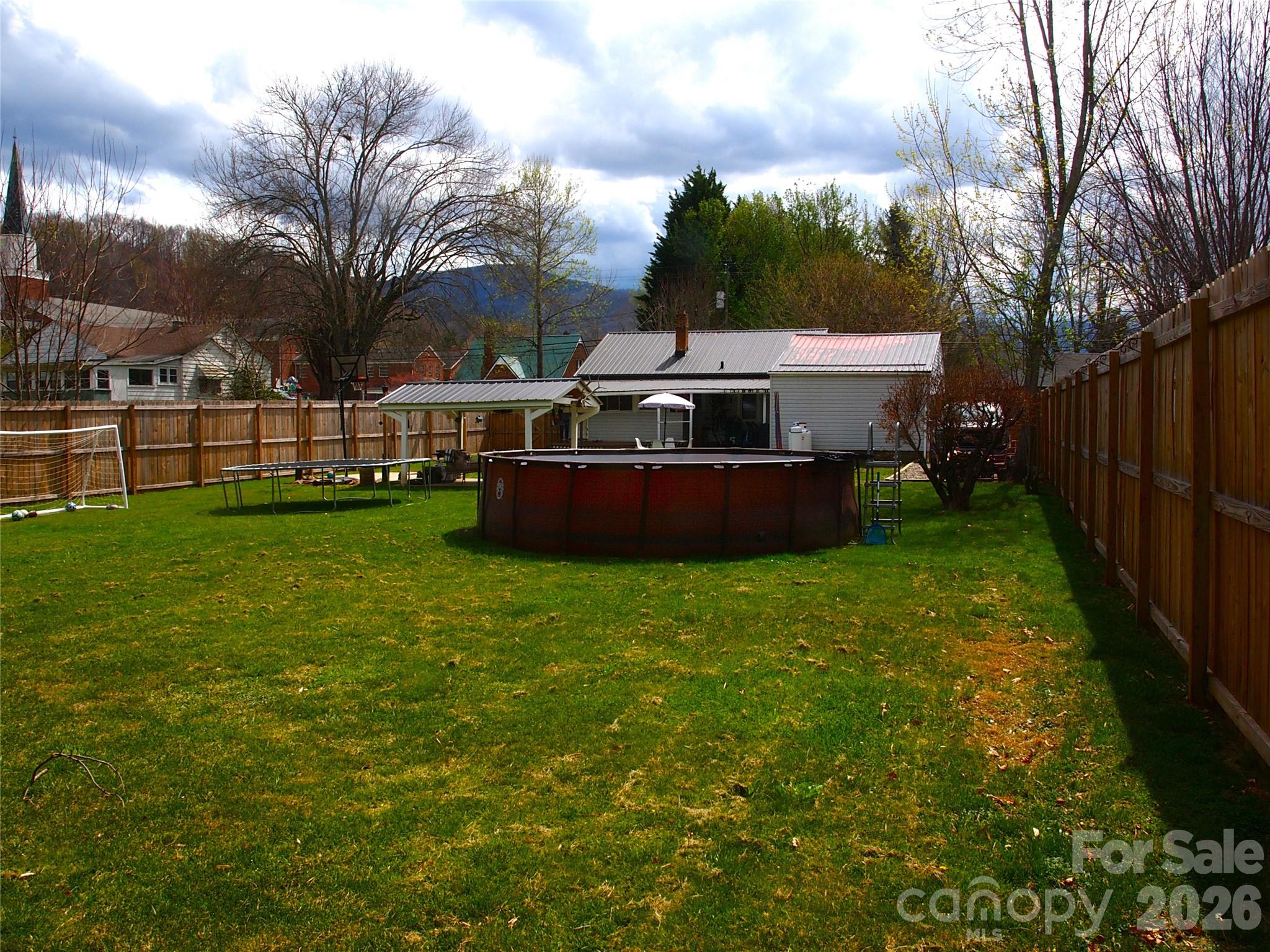 main property photo 47