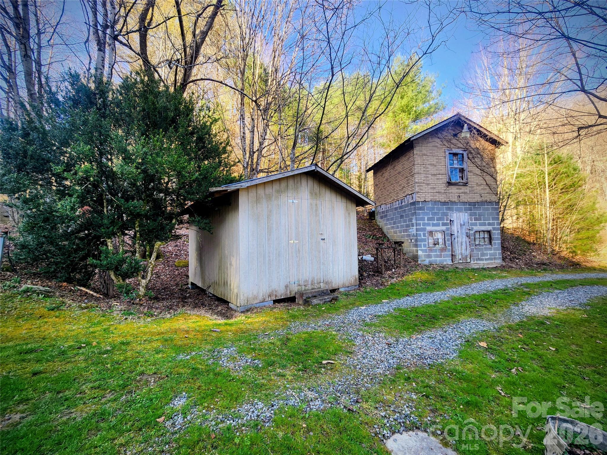 main property photo 12
