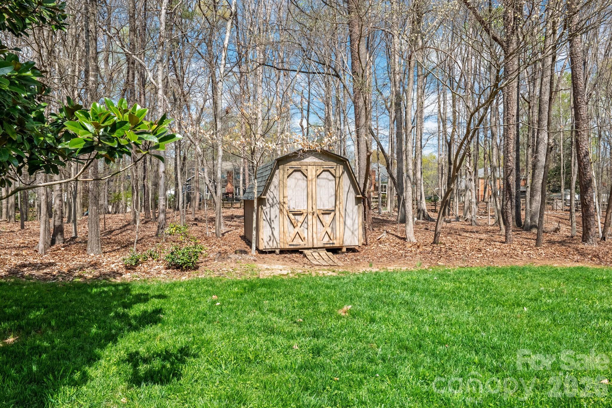 main property photo 19