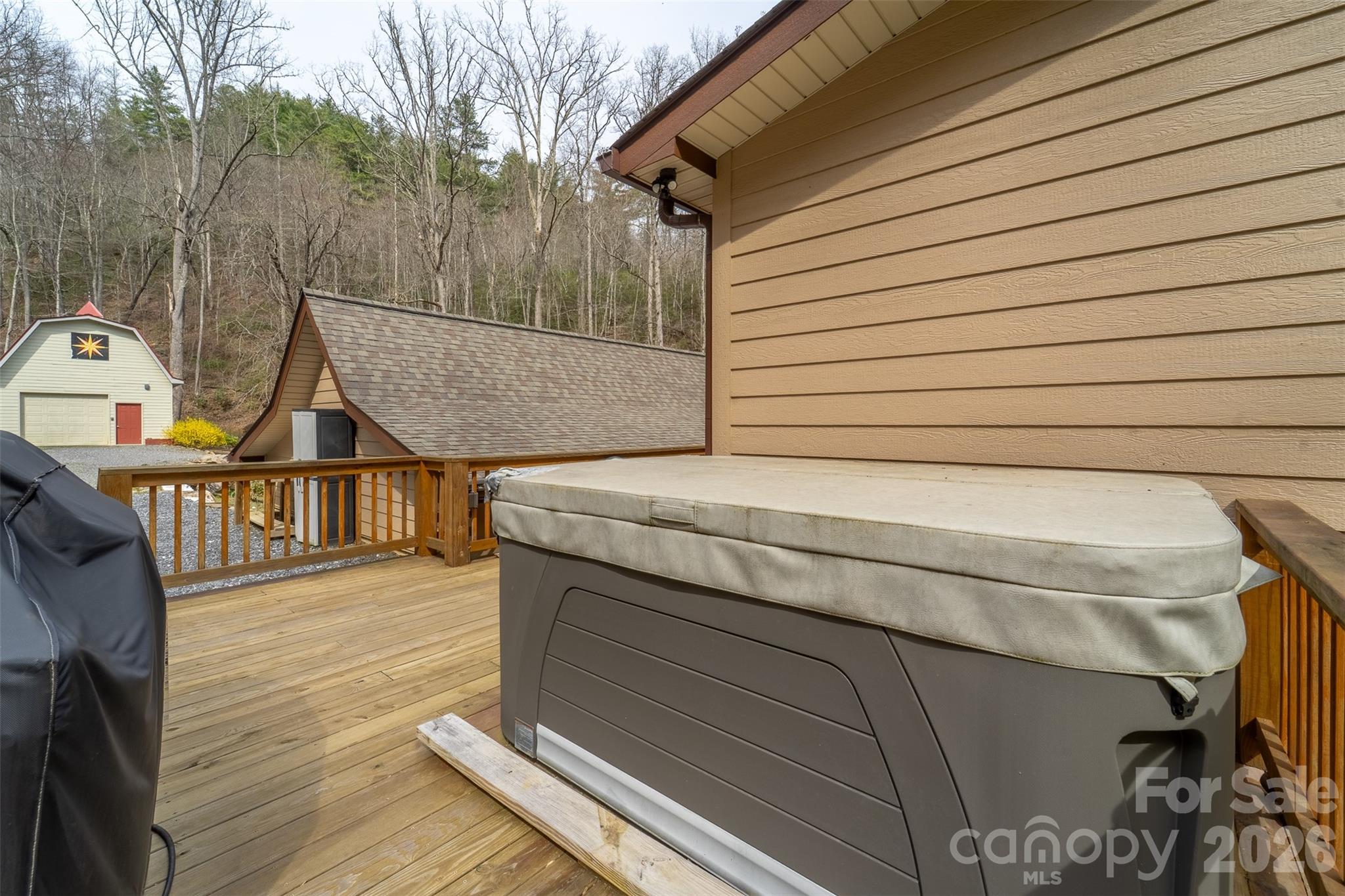 main property photo 36