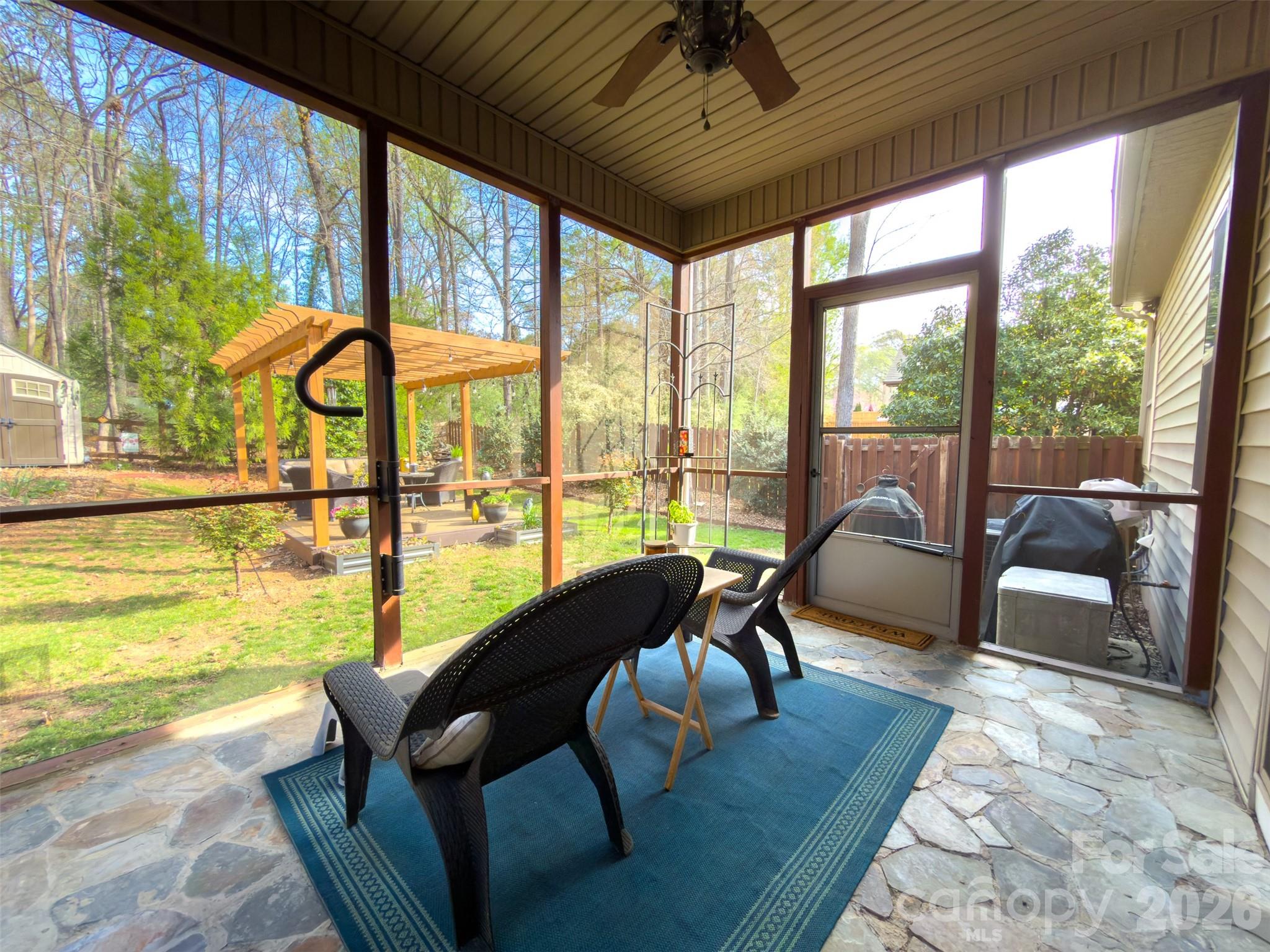 main property photo 25