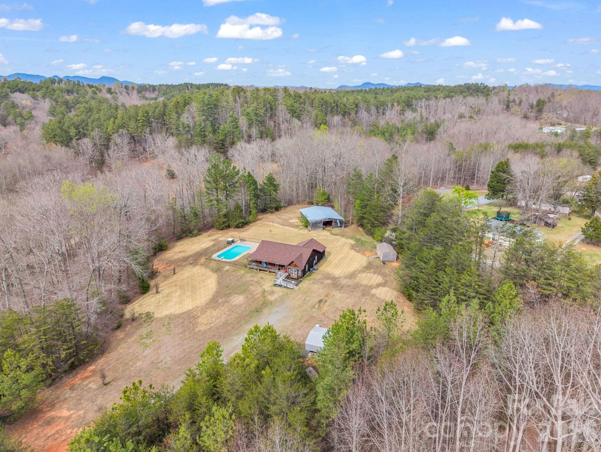main property photo 23