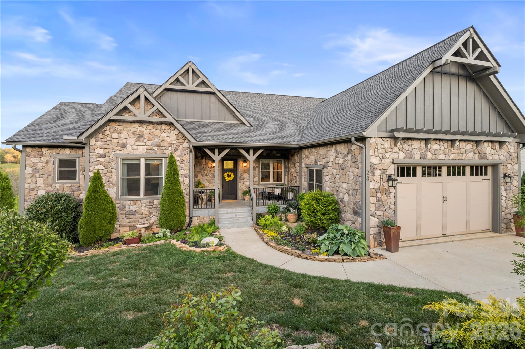 main property photo 30