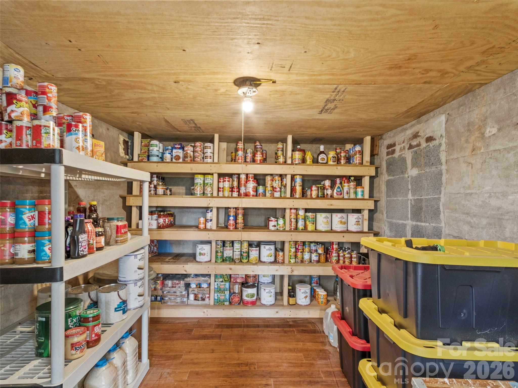 main property photo 19