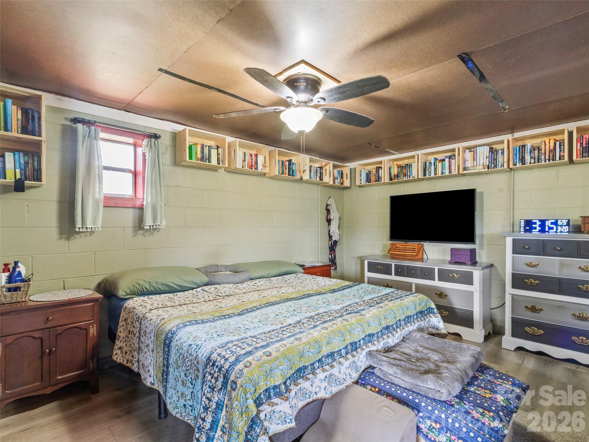 main property photo 26