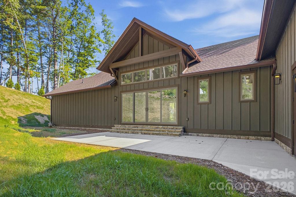main property photo 46