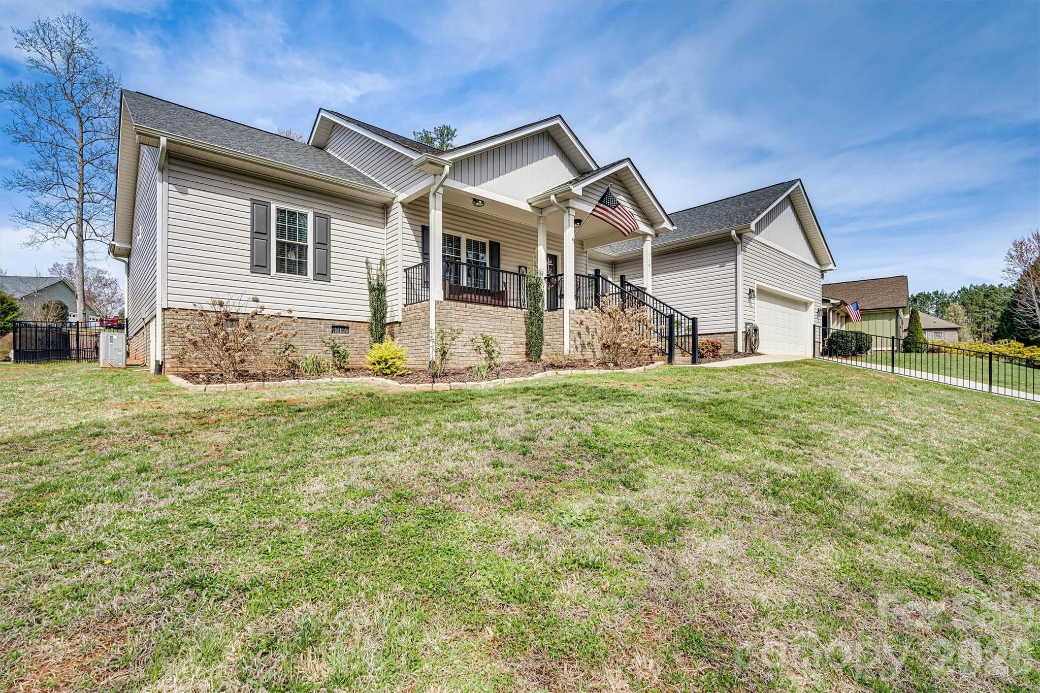 main property photo 38