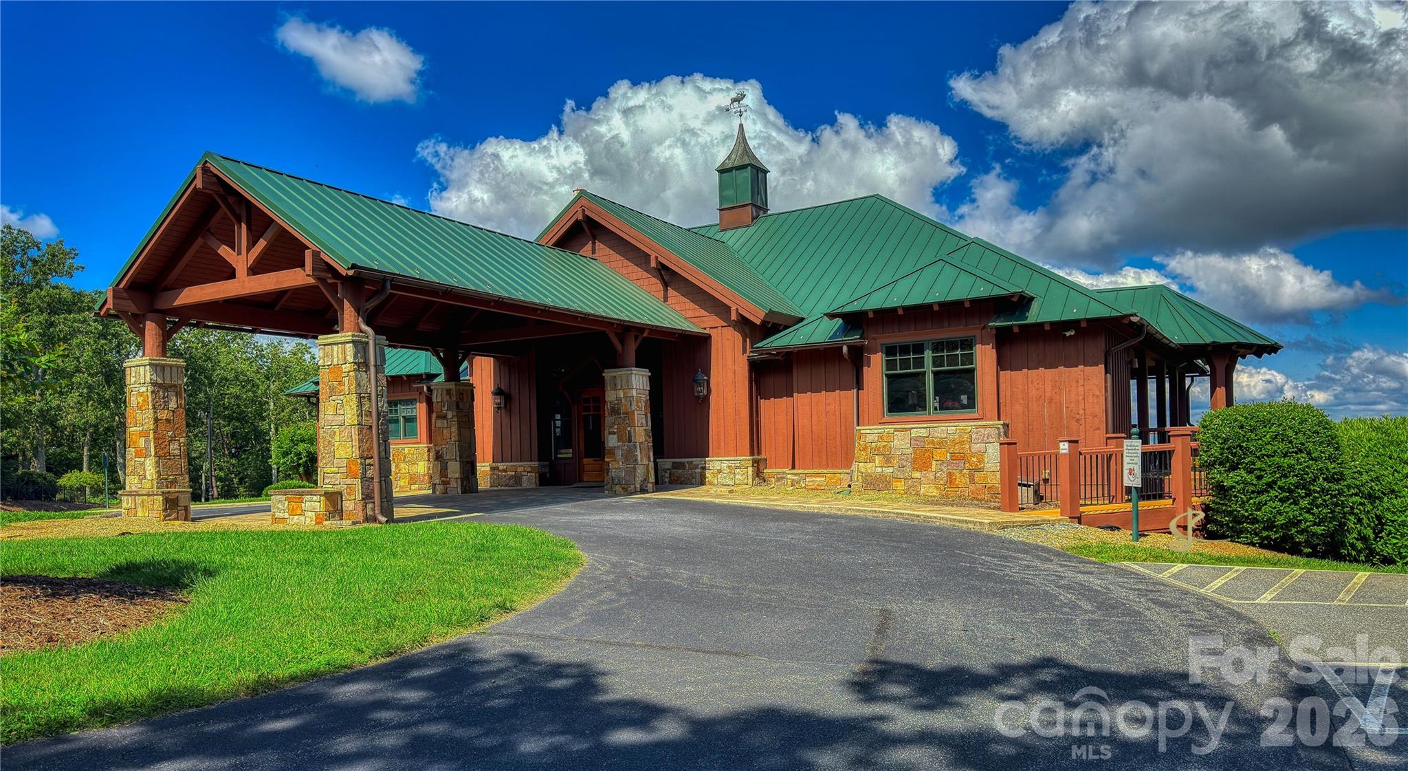 main property photo 29
