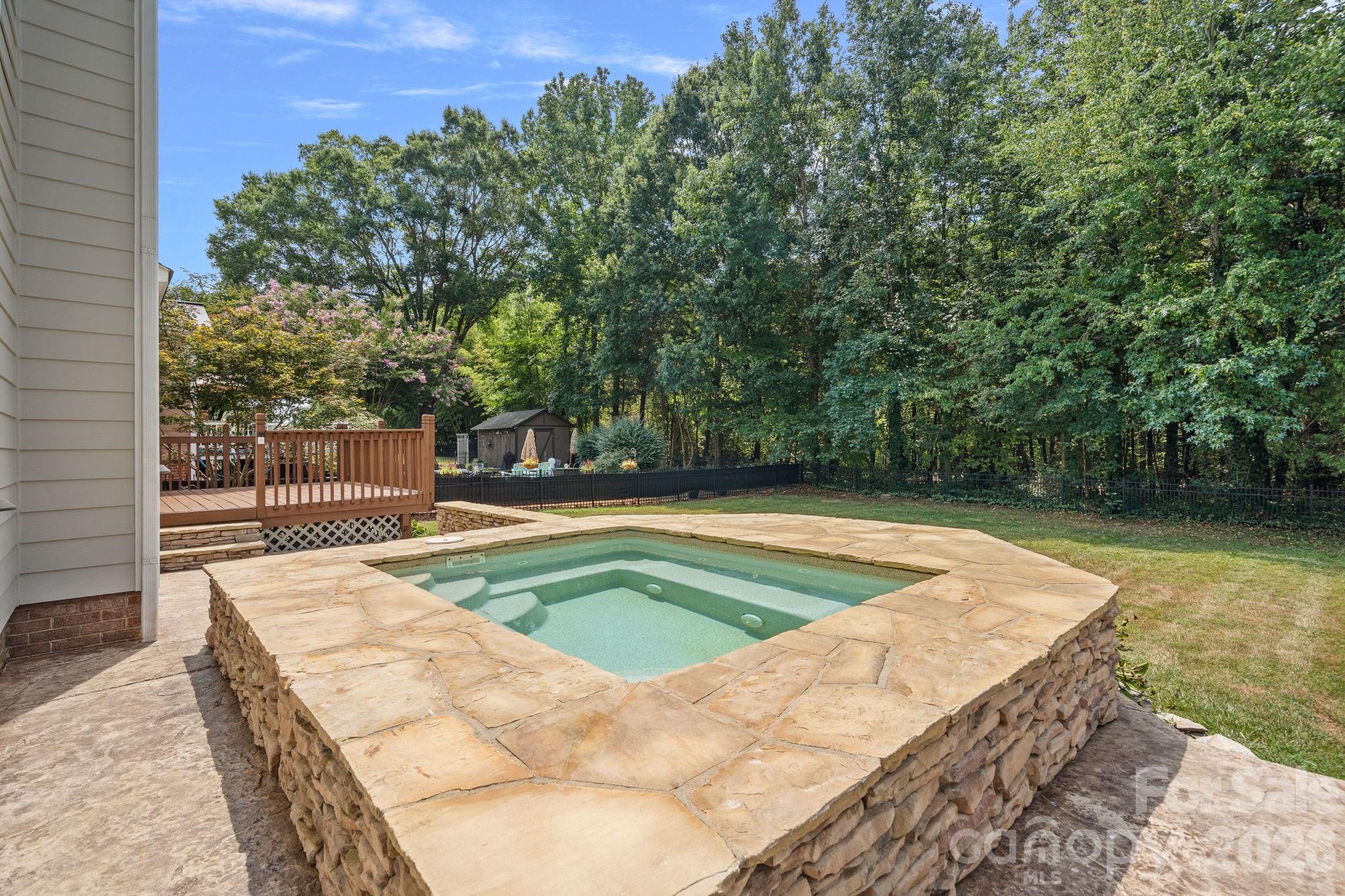main property photo 36