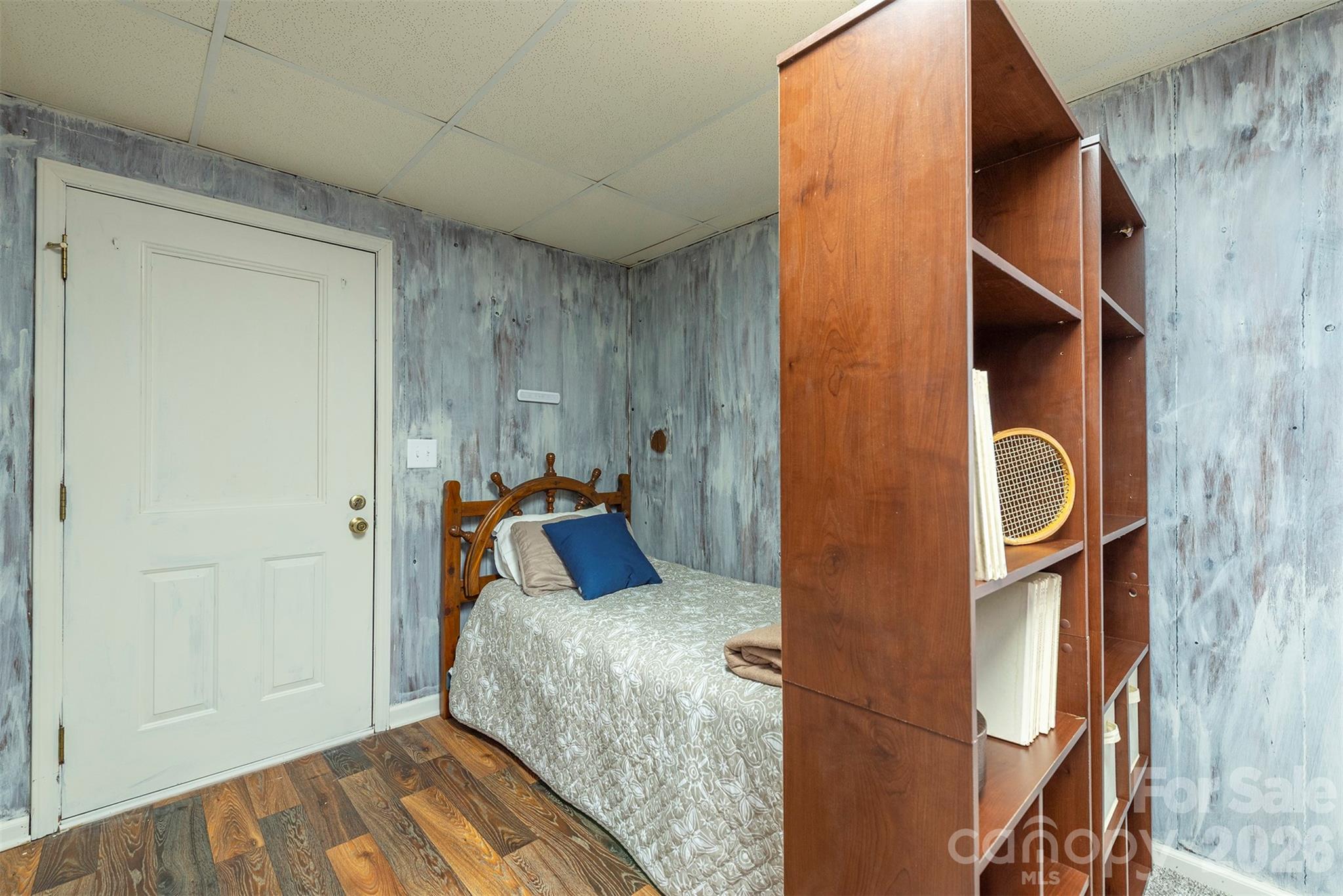 main property photo 22