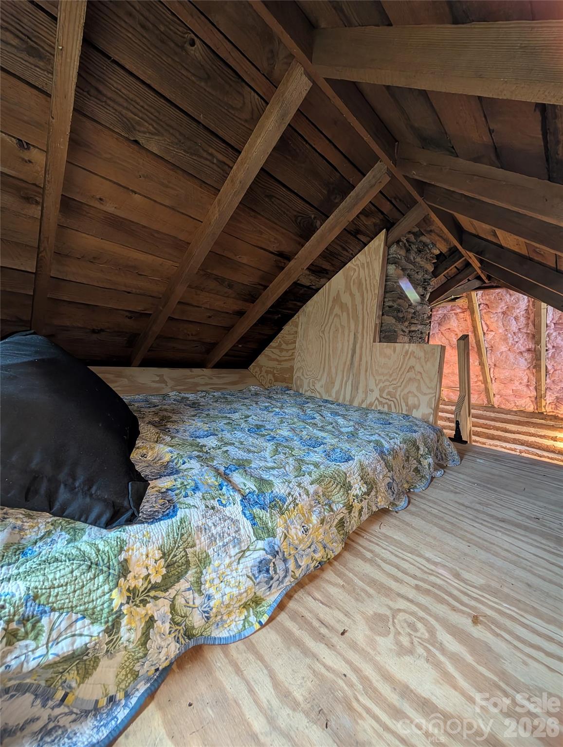 main property photo 18