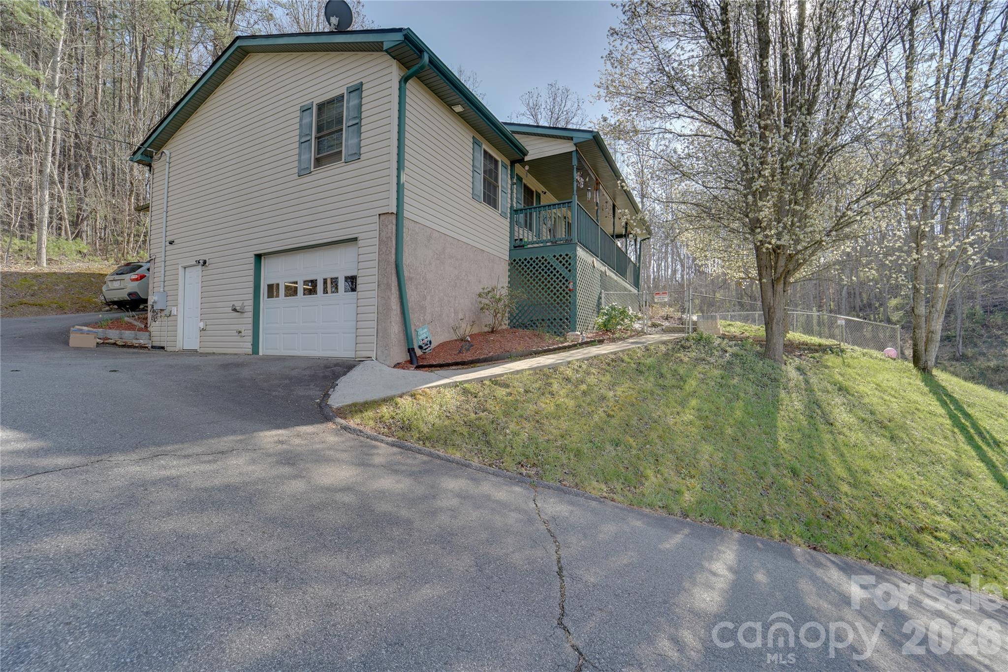 main property photo 24