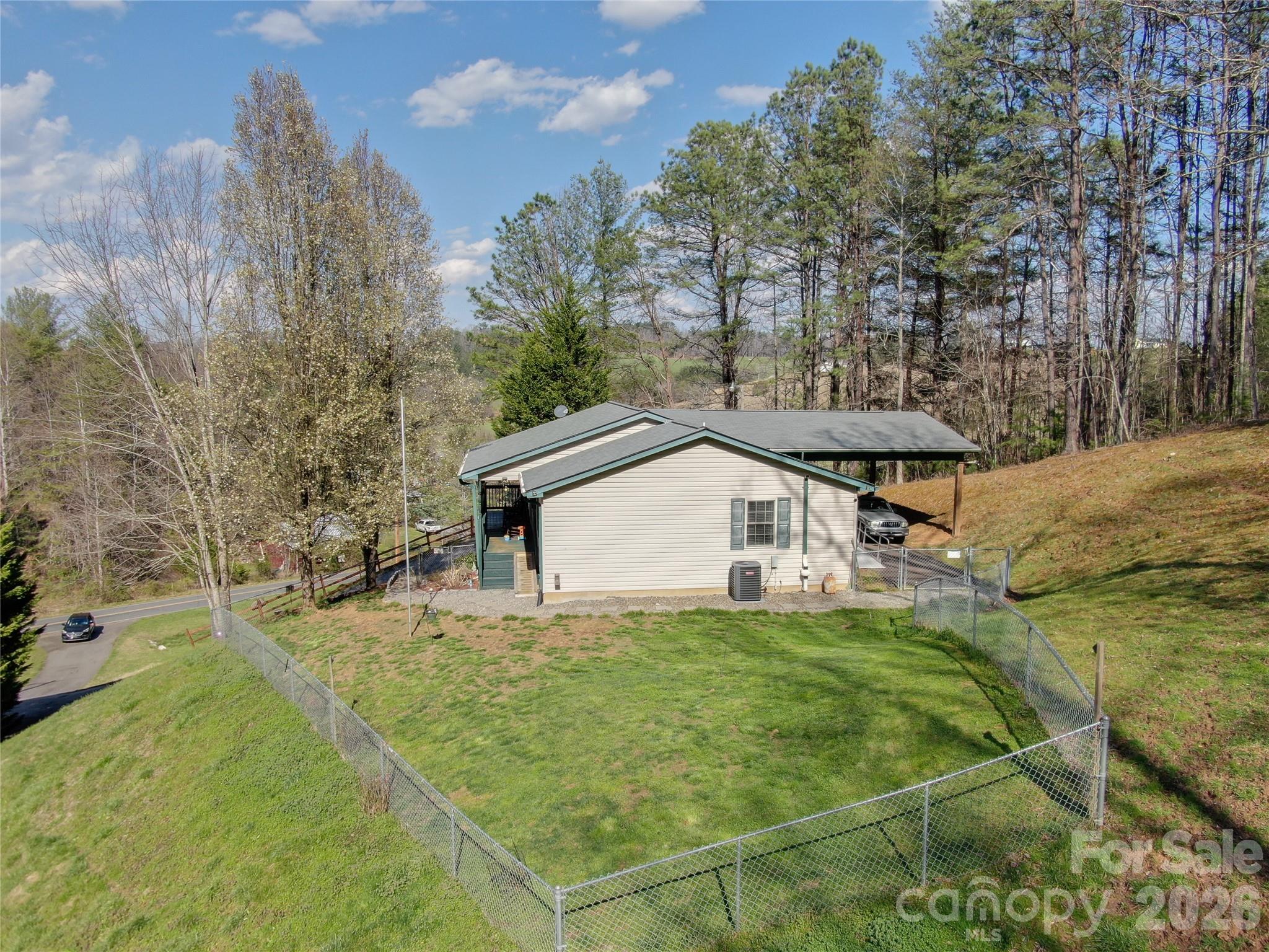 main property photo 27