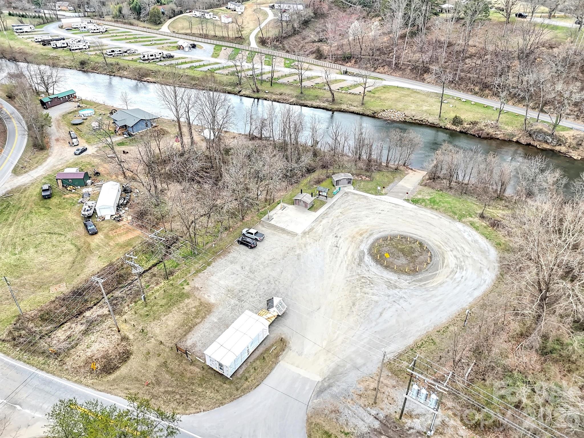 main property photo 35
