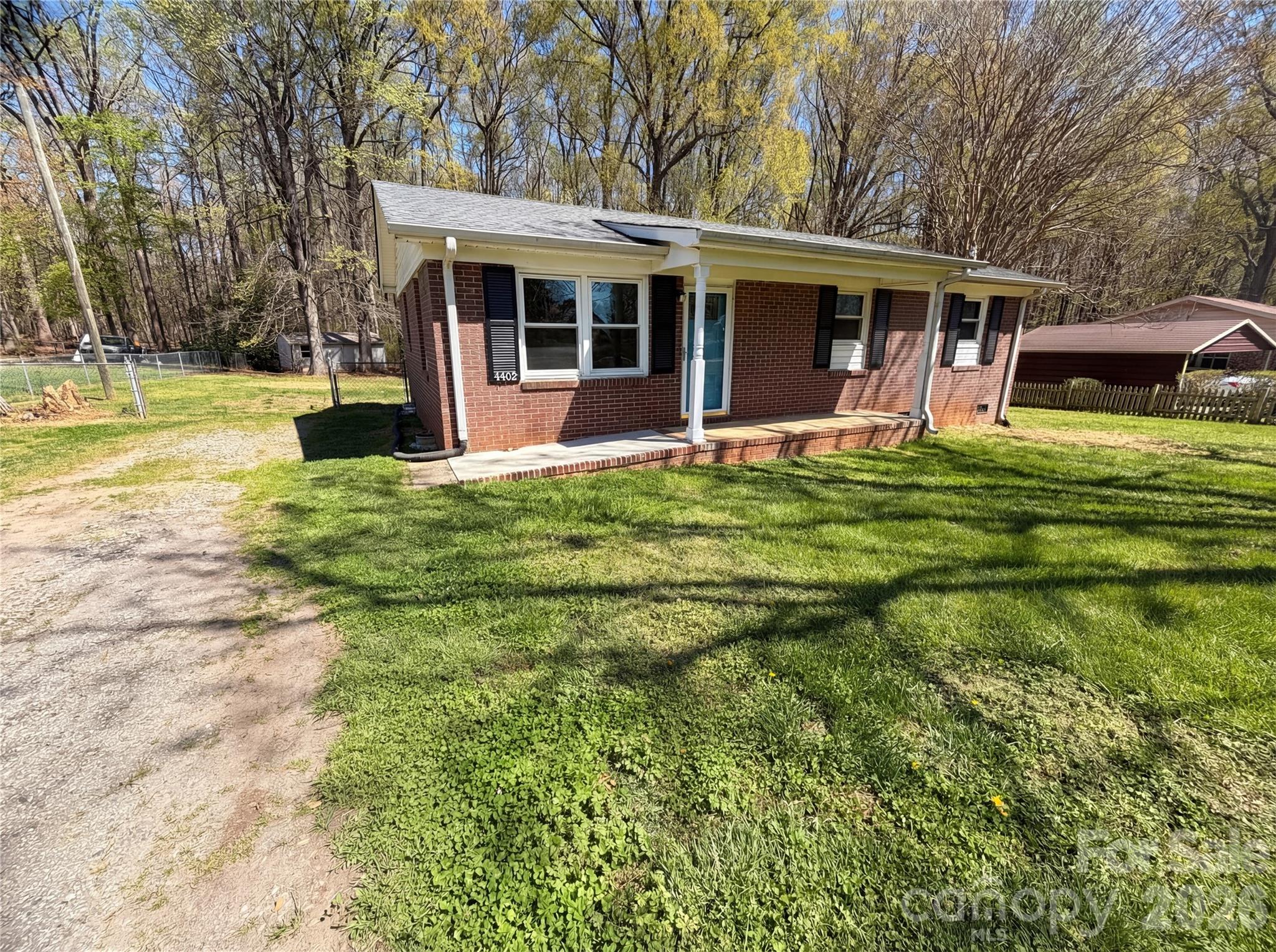 main property photo 5
