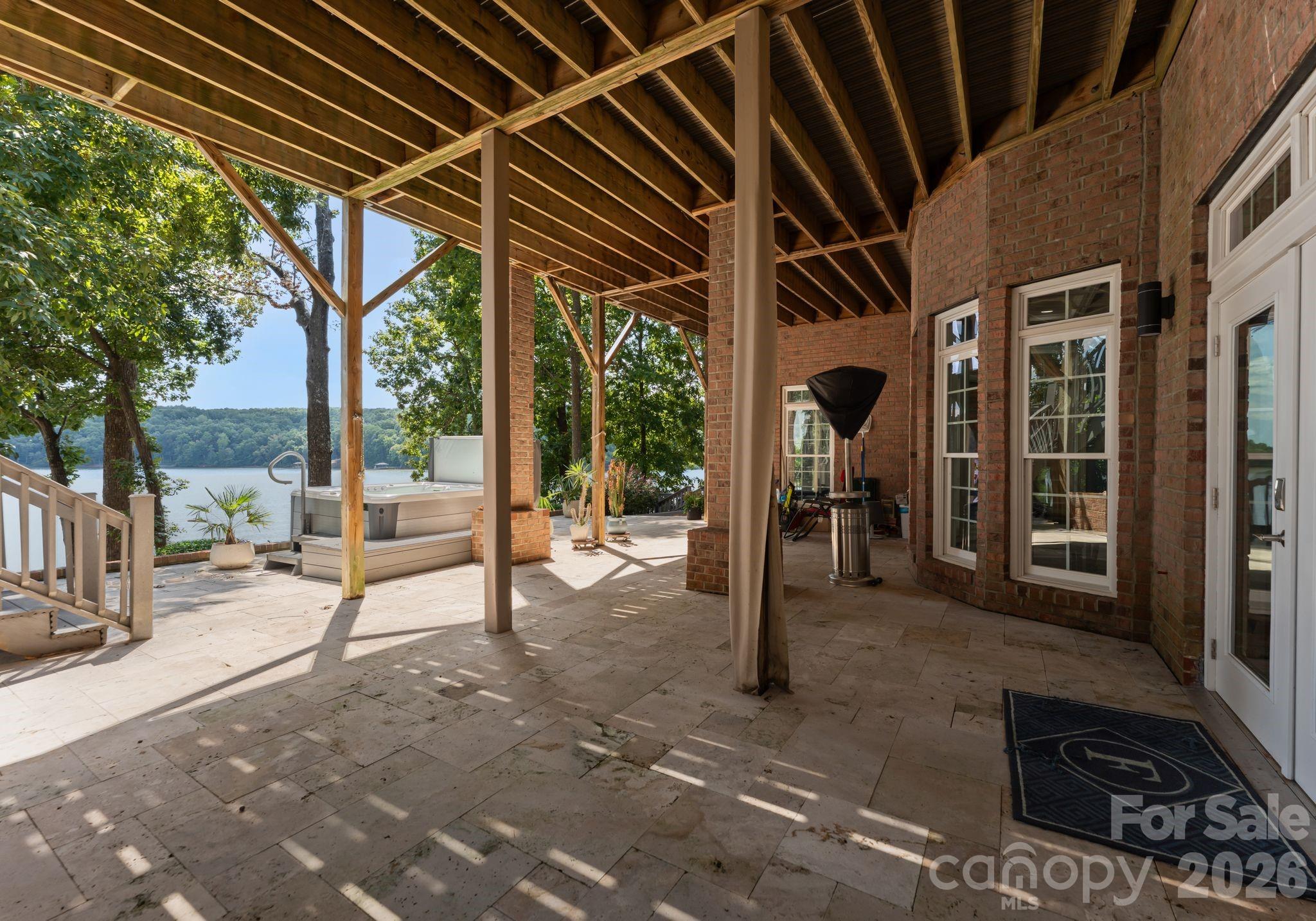 main property photo 29