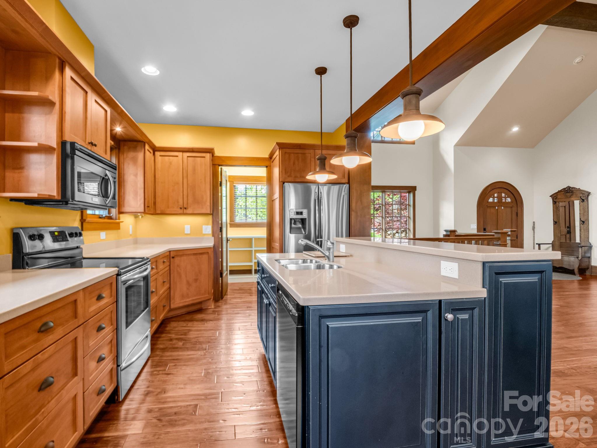 main property photo 14