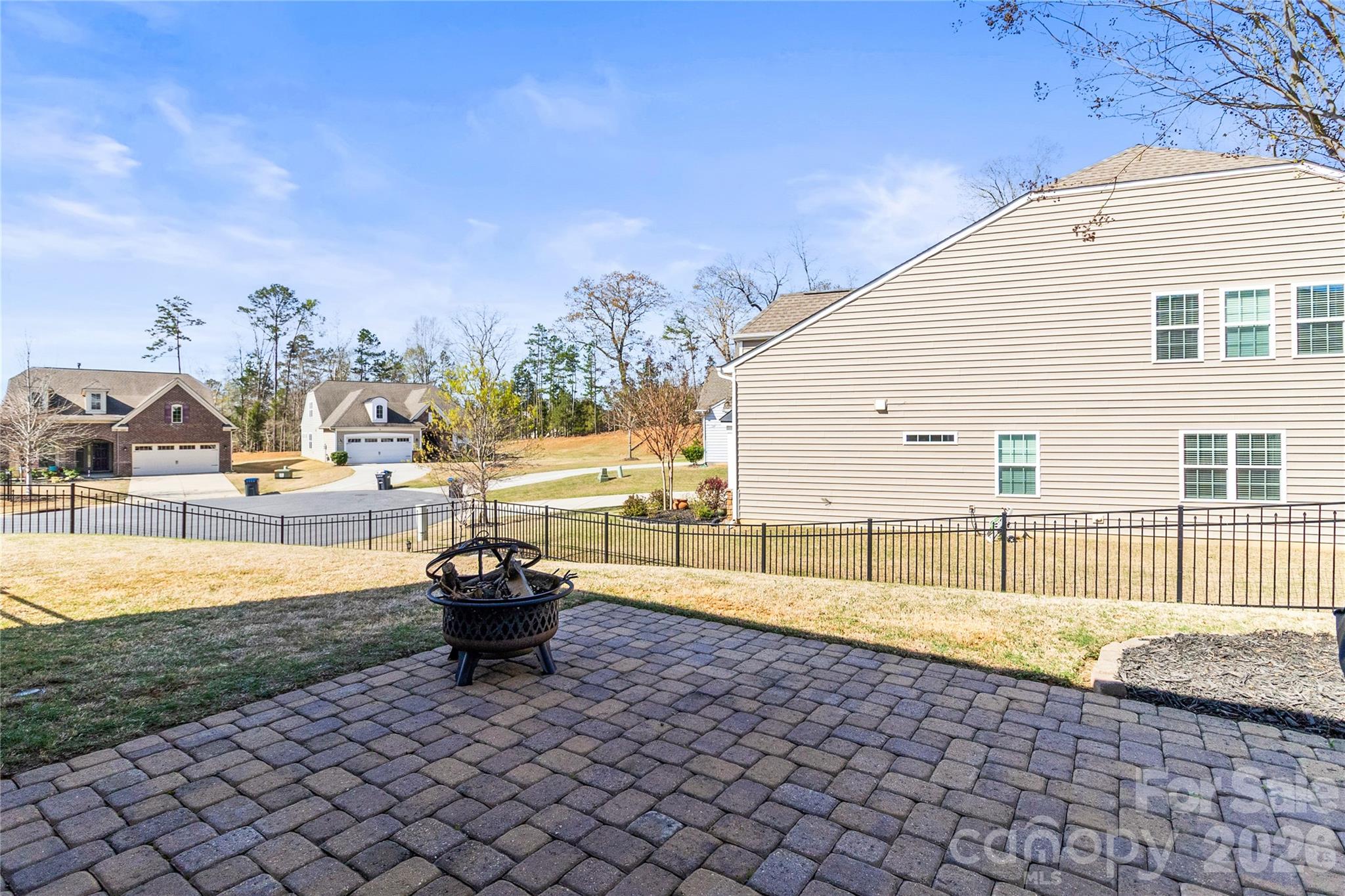 main property photo 37
