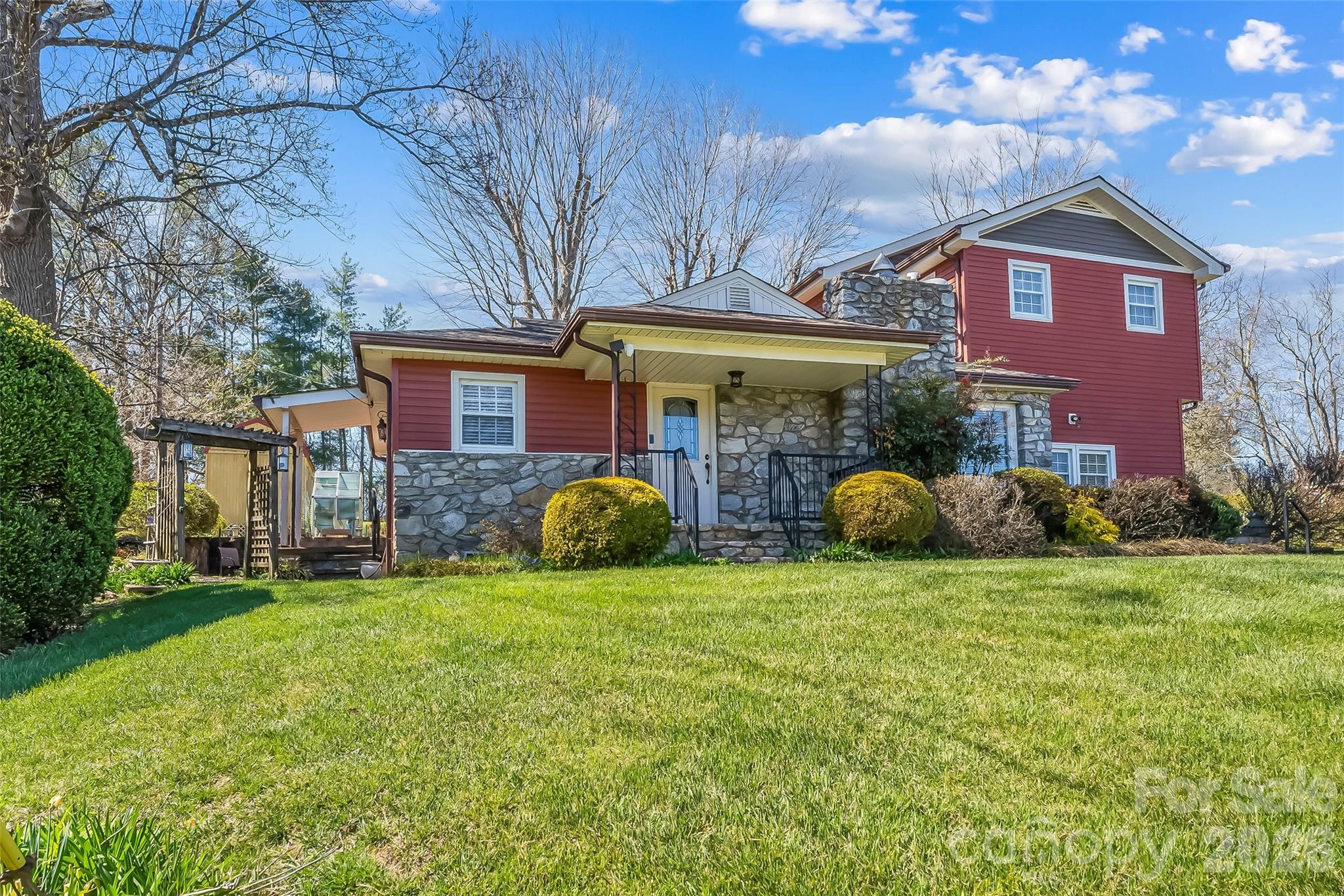 main property photo 39