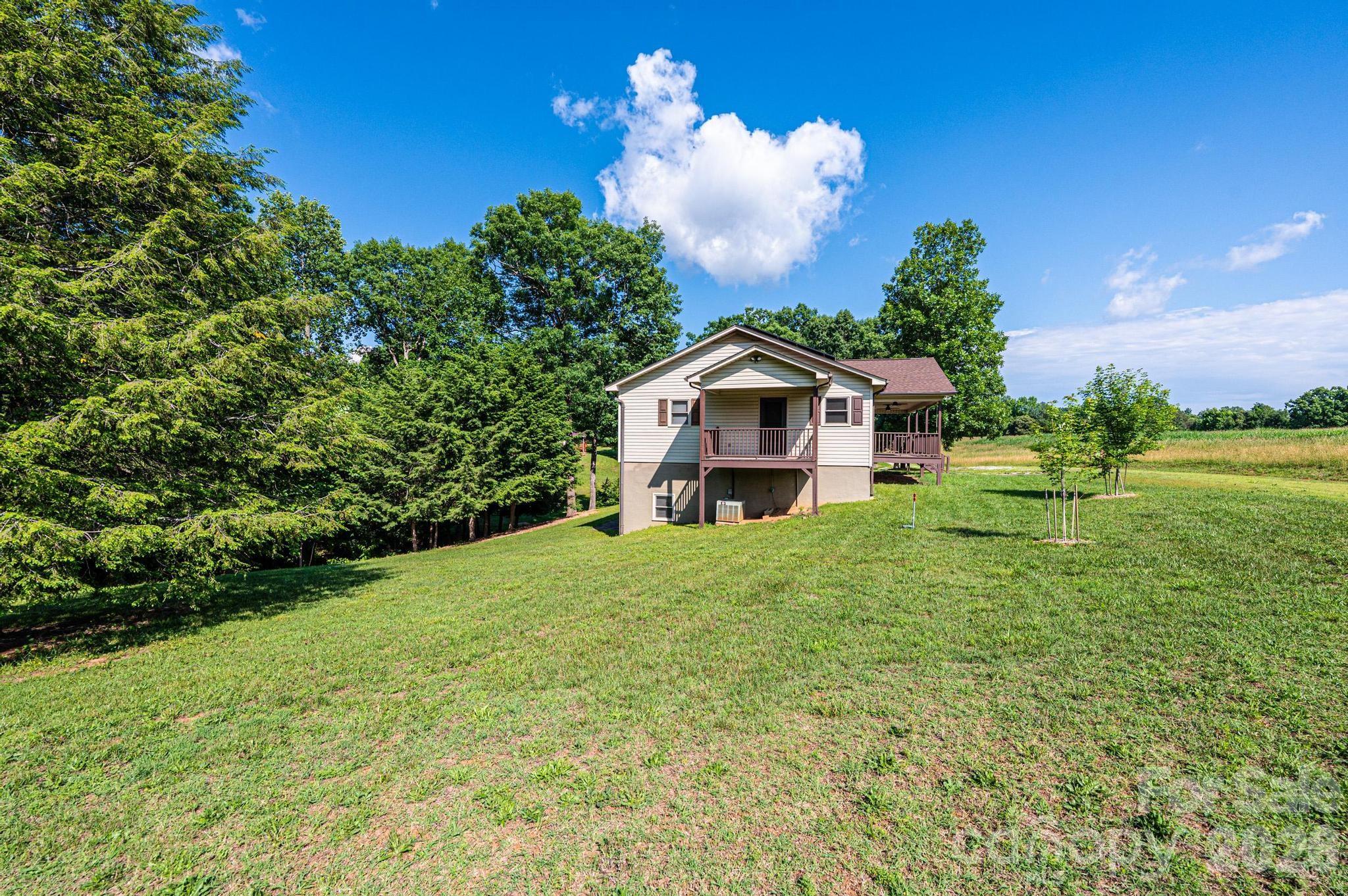 main property photo 15