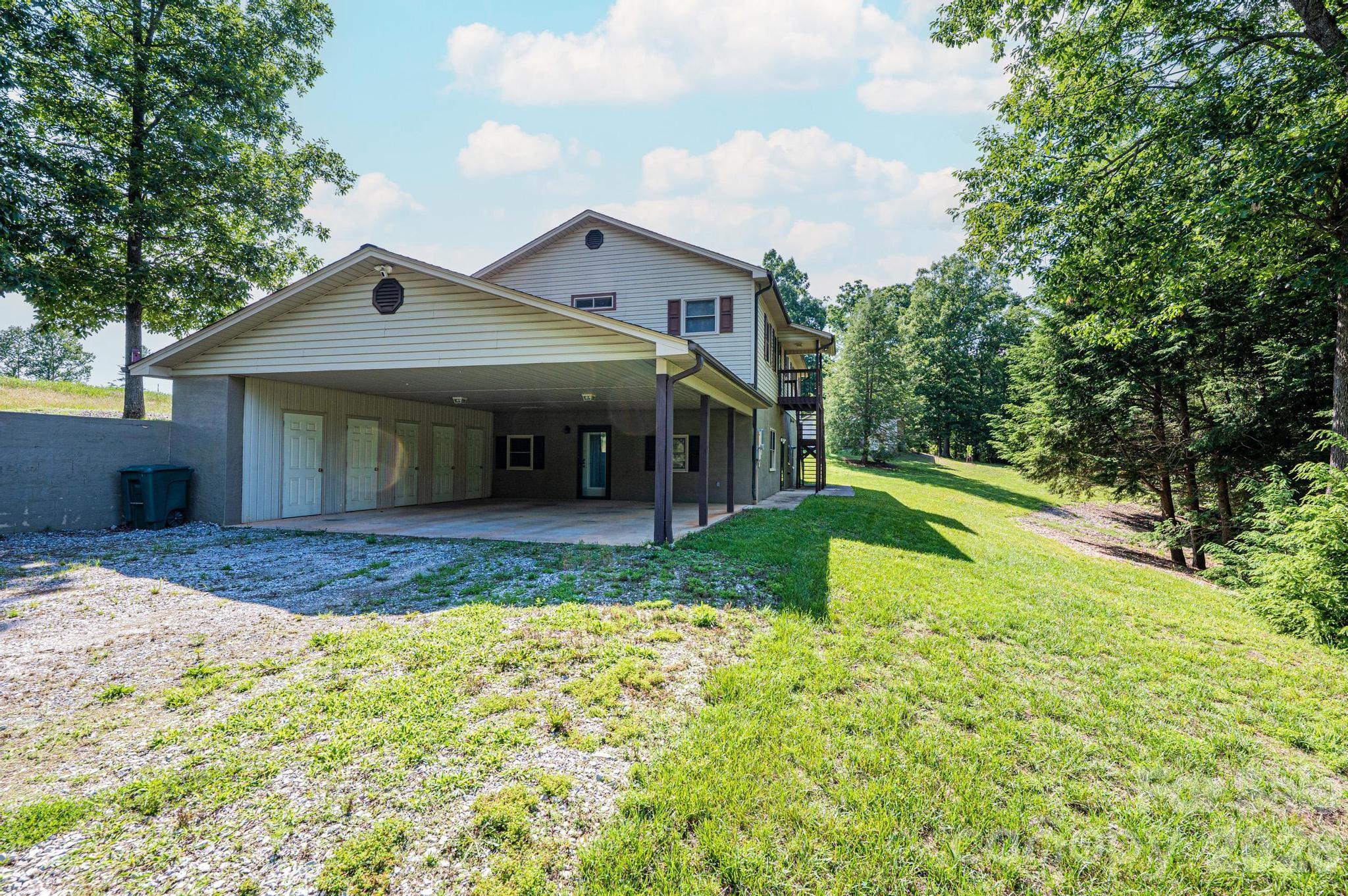 main property photo 9