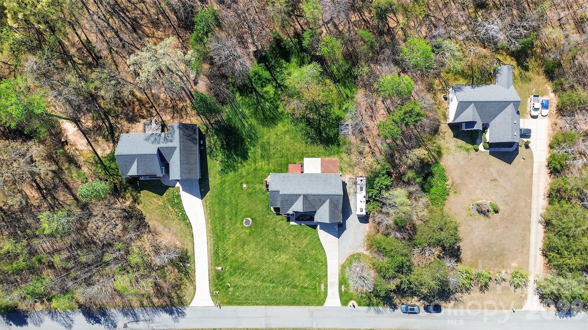 main property photo 41