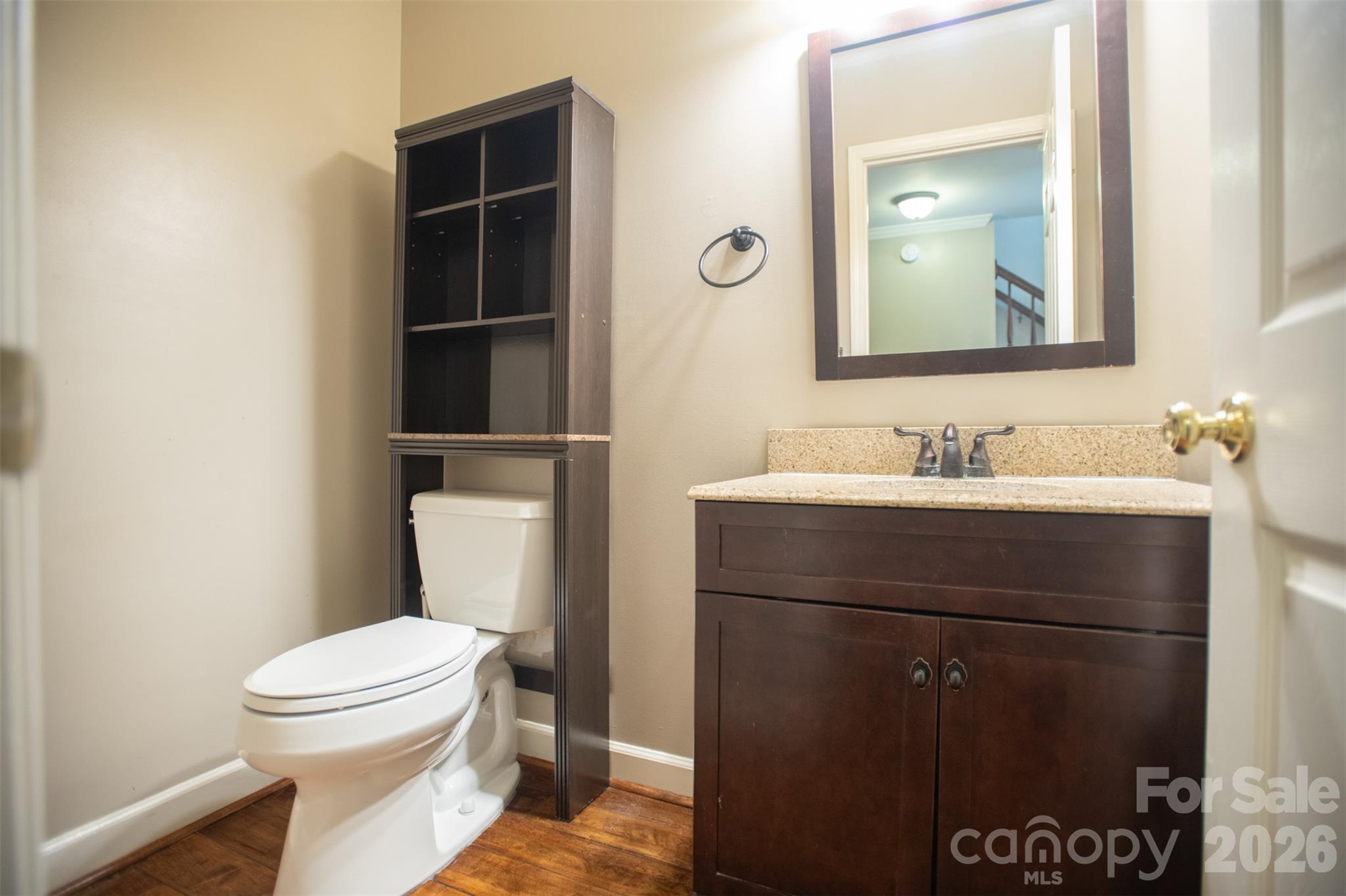 main property photo 17