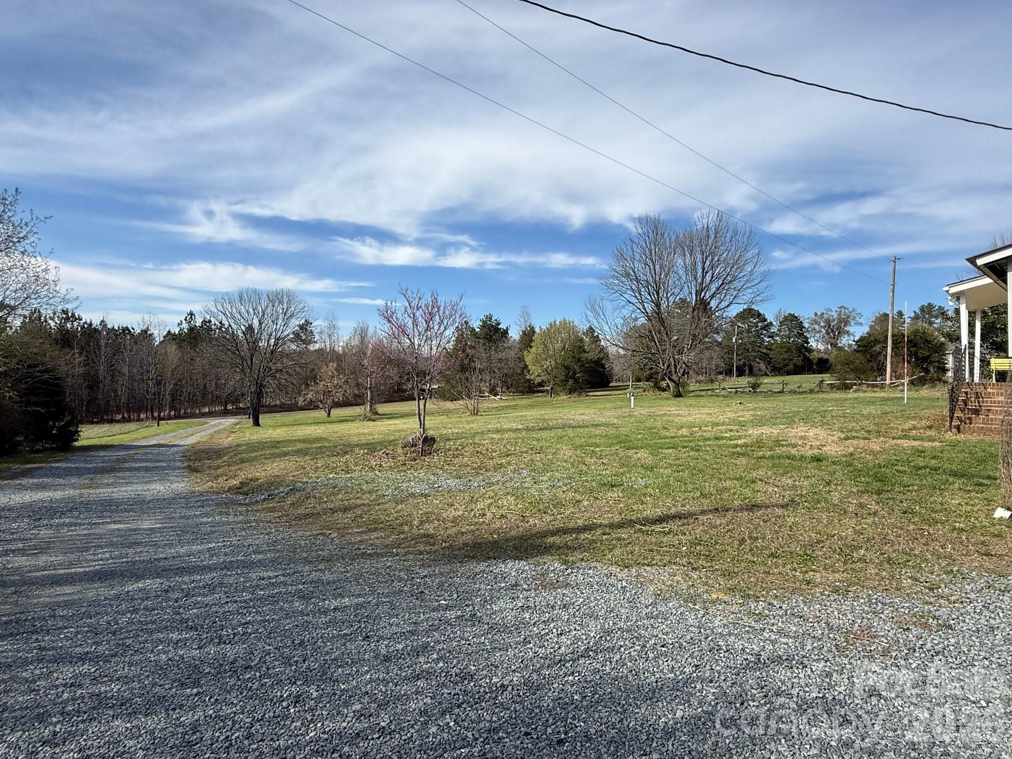 main property photo 40