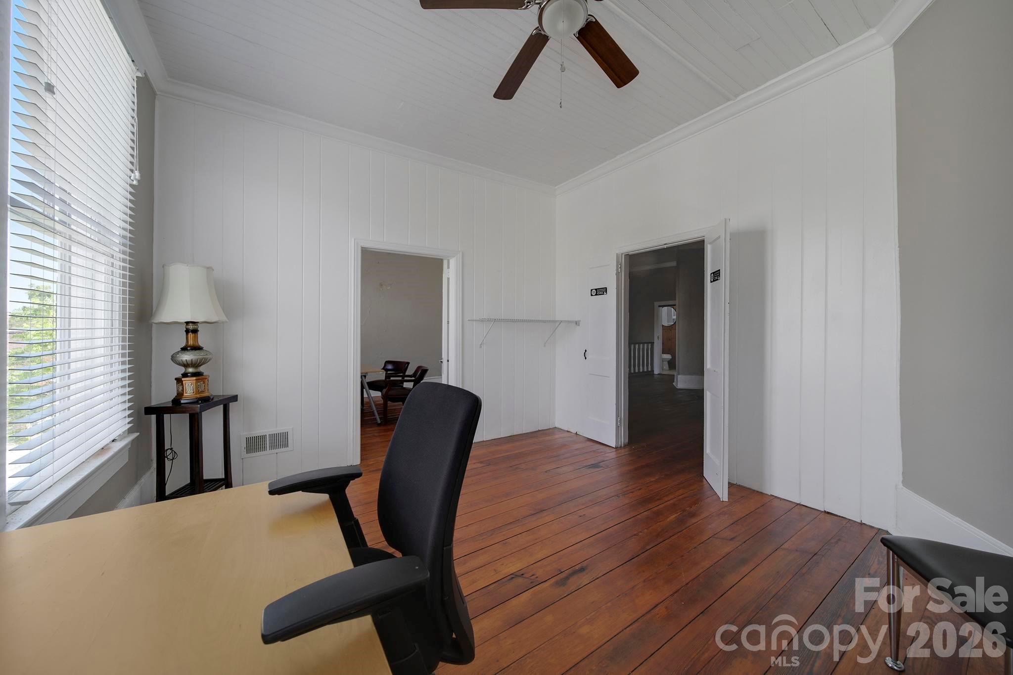 main property photo 18