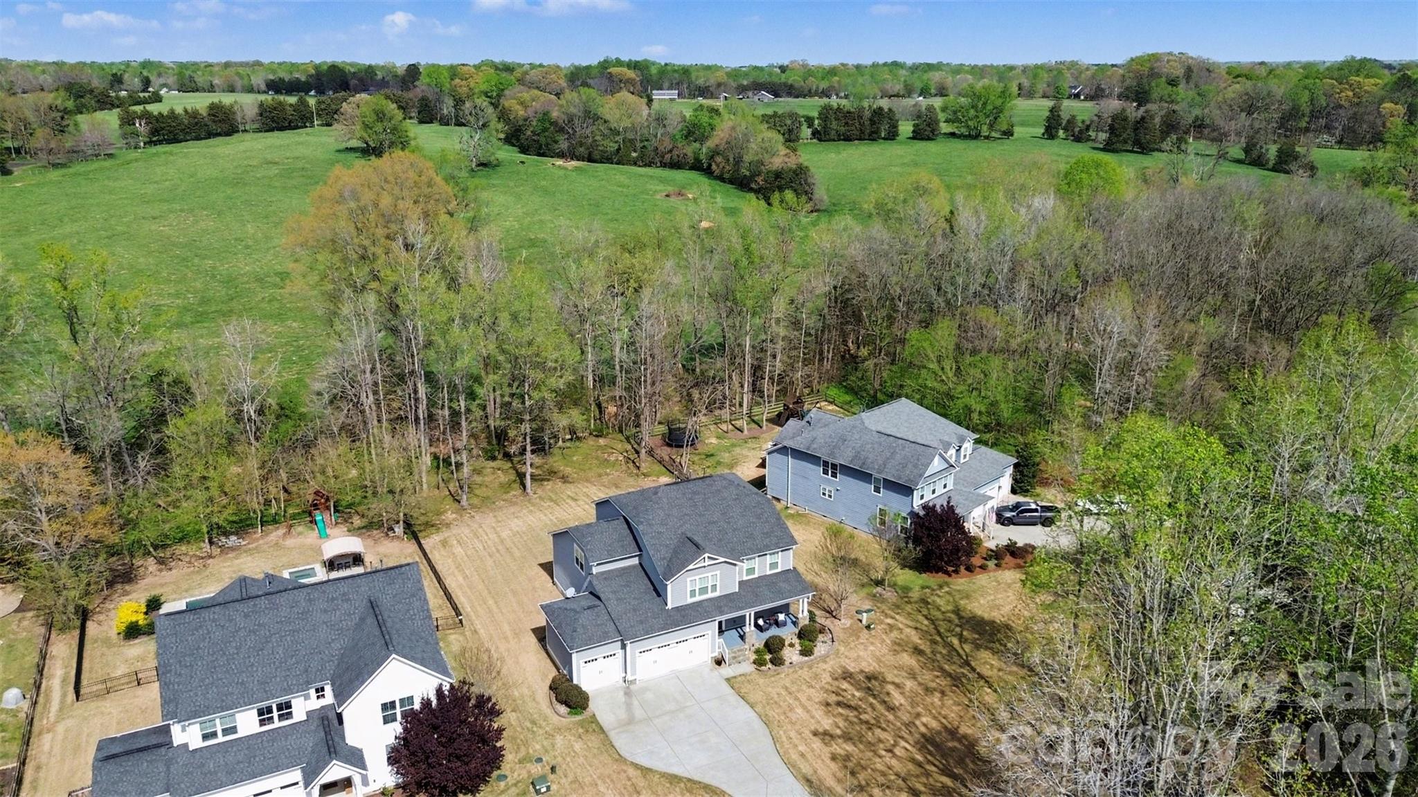main property photo 39
