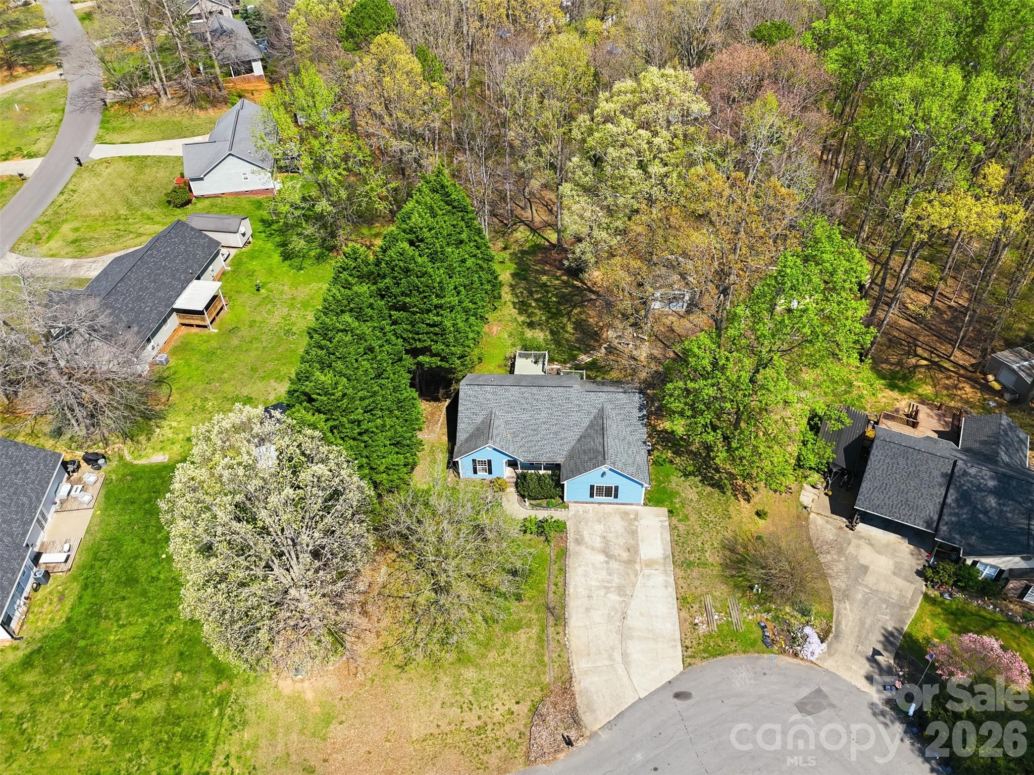 main property photo 30